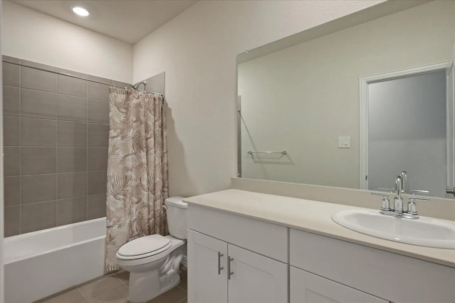 Single Family Residence For Sale in Collin County , 3903 Meredith Drive, Farmersville, Texas 75442, 3 Bedroom, 2 Bathroom, 2 Garage spaces, 1,847 Sqft, built in 2023, mls#21382388, Real Estate Agent in Farmersville, Homes For Sale in Collin county, Homes For Sale in Farmersville, Realtor in Farmersville Texas, Real Estate Brokerage Independent Realty Texas, Luminita Cordes Realtor