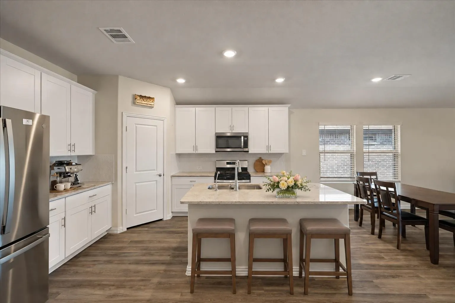 Single Family Residence For Sale in Collin County , 3903 Meredith Drive, Farmersville, Texas 75442, 3 Bedroom, 2 Bathroom, 2 Garage spaces, 1,847 Sqft, built in 2023, mls#21382388, Real Estate Agent in Farmersville, Homes For Sale in Collin county, Homes For Sale in Farmersville, Realtor in Farmersville Texas, Real Estate Brokerage Independent Realty Texas, Luminita Cordes Realtor