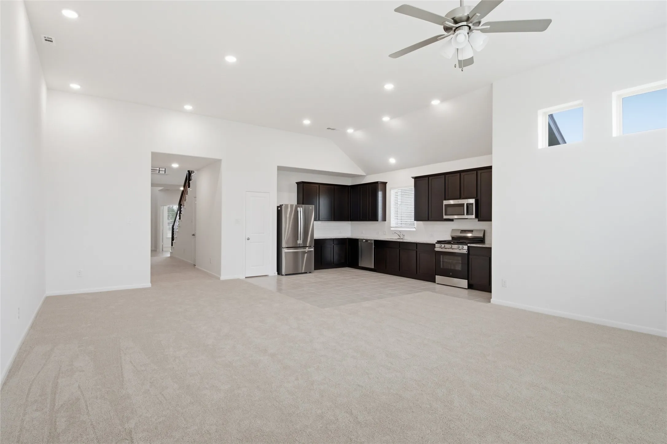 Single Family Residence For Rent in Collin County , 5108 Noland Drive, Princeton, Texas 75071, 5 Bedroom, 4 Bathroom, 2 Garage spaces, 3,550 Sqft, built in 2025, mls#21385387, Real Estate Agent in Princeton, Homes For Rent in Collin county, Homes For Rent in Princeton, Realtor in Princeton Texas, Real Estate Brokerage Independent Realty Texas, Luminita Cordes Realtor
