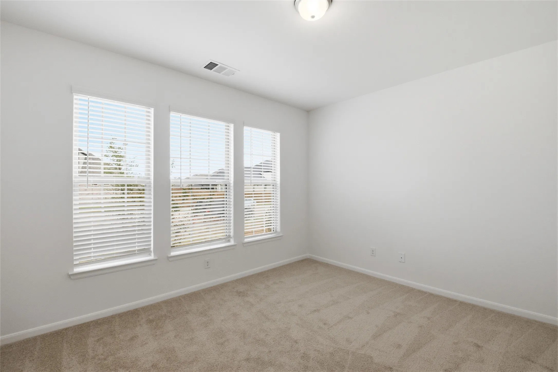 Single Family Residence For Rent in Collin County , 5108 Noland Drive, Princeton, Texas 75071, 5 Bedroom, 4 Bathroom, 2 Garage spaces, 3,550 Sqft, built in 2025, mls#21385387, Real Estate Agent in Princeton, Homes For Rent in Collin county, Homes For Rent in Princeton, Realtor in Princeton Texas, Real Estate Brokerage Independent Realty Texas, Luminita Cordes Realtor