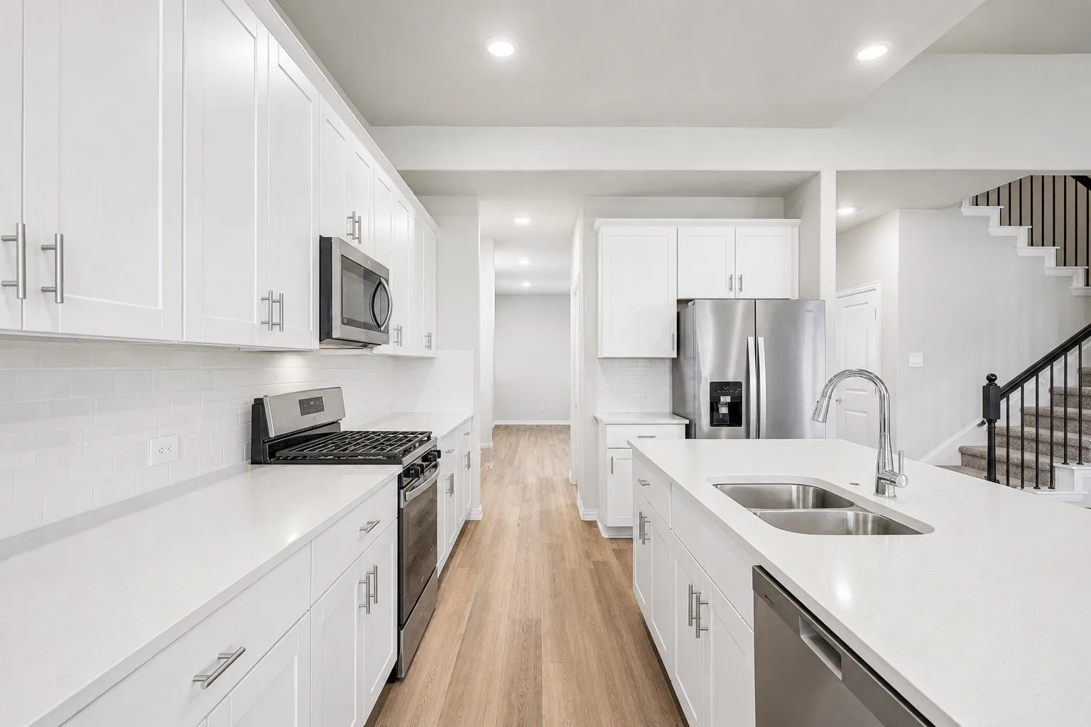 Single Family Residence For Sale in Collin County , 3514 Jb Thomas Drive, Farmersville, Texas 75442, 5 Bedroom, 4 Bathroom, 2 Garage spaces, 3,720 Sqft, built in 2024, mls#21385439, Real Estate Agent in Farmersville, Homes For Sale in Collin county, Homes For Sale in Farmersville, Realtor in Farmersville Texas, Real Estate Brokerage Independent Realty Texas, Luminita Cordes Realtor