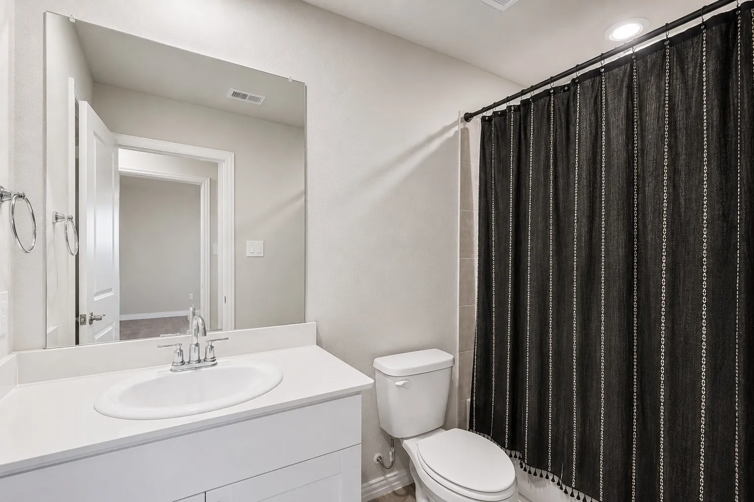 Single Family Residence For Sale in Collin County , 3514 Jb Thomas Drive, Farmersville, Texas 75442, 5 Bedroom, 4 Bathroom, 2 Garage spaces, 3,720 Sqft, built in 2024, mls#21385439, Real Estate Agent in Farmersville, Homes For Sale in Collin county, Homes For Sale in Farmersville, Realtor in Farmersville Texas, Real Estate Brokerage Independent Realty Texas, Luminita Cordes Realtor
