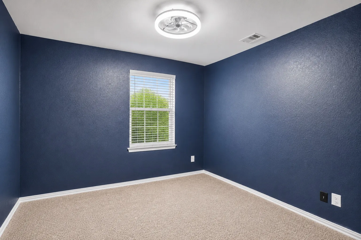 Single Family Residence For Sale in Collin County , 3514 Jb Thomas Drive, Farmersville, Texas 75442, 5 Bedroom, 4 Bathroom, 2 Garage spaces, 3,720 Sqft, built in 2024, mls#21385439, Real Estate Agent in Farmersville, Homes For Sale in Collin county, Homes For Sale in Farmersville, Realtor in Farmersville Texas, Real Estate Brokerage Independent Realty Texas, Luminita Cordes Realtor