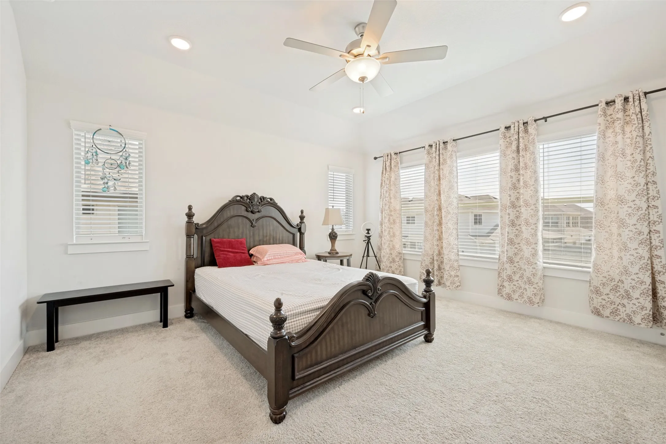 Townhouse For Sale in Denton County , 1013 14th Street, Argyle, Texas 76226, 4 Bedroom, 3 Bathroom, 2 Garage spaces, 2,068 Sqft, built in 2024, mls#21385461, Real Estate Agent in Argyle, Homes For Sale in Denton county, Homes For Sale in Argyle, Realtor in Argyle Texas, Real Estate Brokerage Independent Realty Texas, Luminita Cordes Realtor