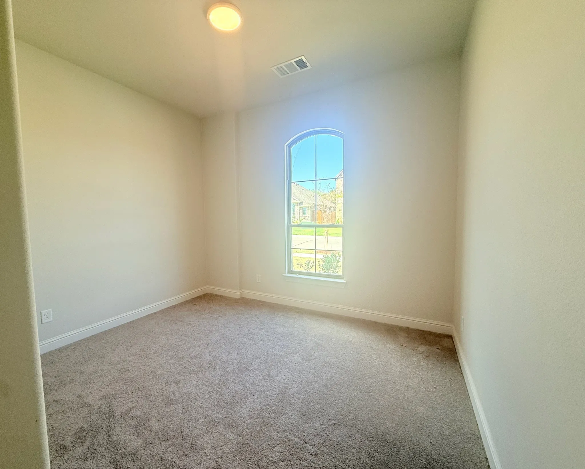 Single Family Residence For Sale in Johnson County , 317 Aurora Hills Trail, Burleson, Texas 76028, 3 Bedroom, 2 Bathroom, 3 Garage spaces, 2,181 Sqft, built in 2026, mls#21385399, Real Estate Agent in Burleson, Homes For Sale in Johnson county, Homes For Sale in Burleson, Realtor in Burleson Texas, Real Estate Brokerage Independent Realty Texas, Luminita Cordes Realtor
