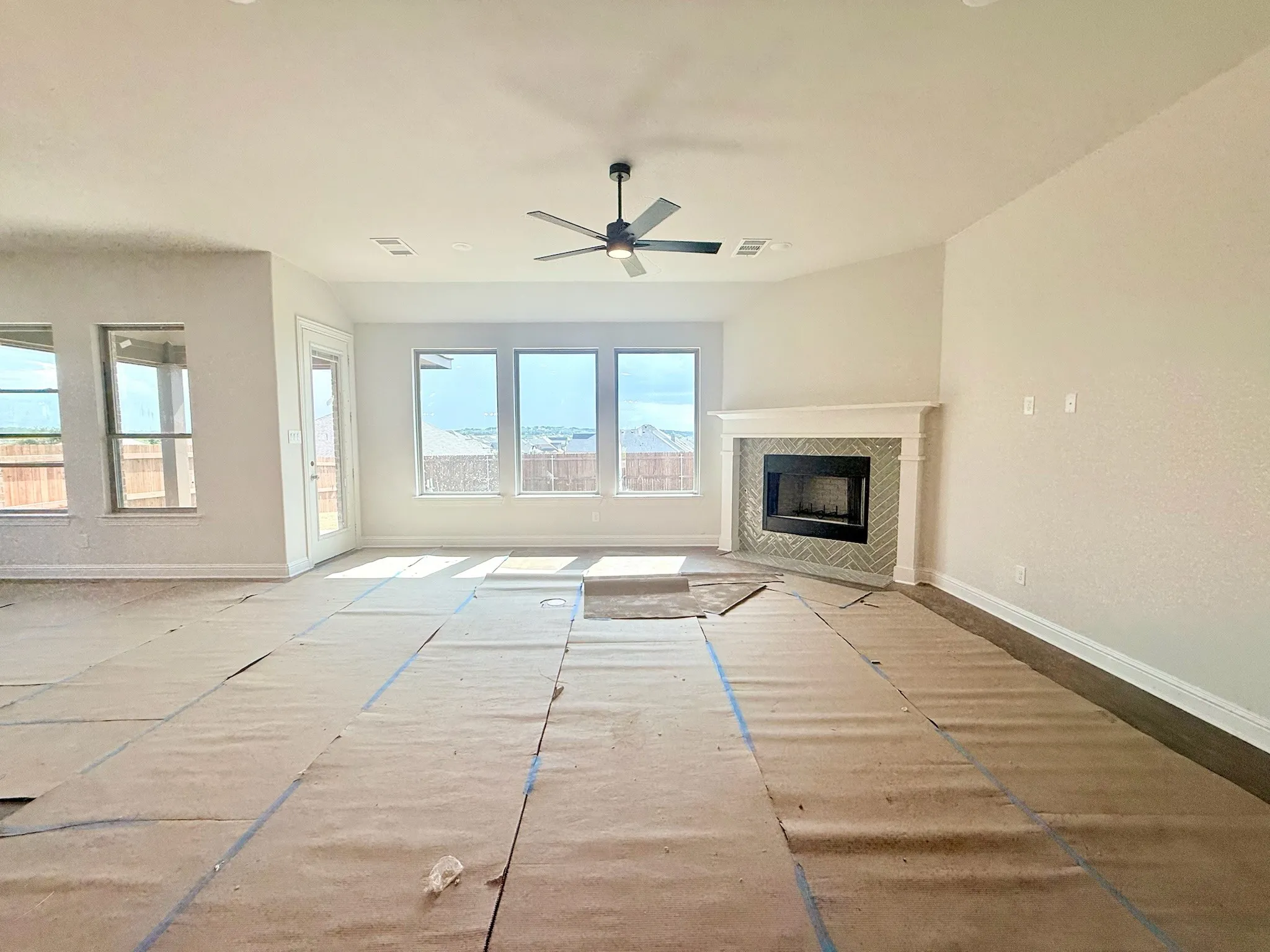 Single Family Residence For Sale in Johnson County , 317 Aurora Hills Trail, Burleson, Texas 76028, 3 Bedroom, 2 Bathroom, 3 Garage spaces, 2,181 Sqft, built in 2026, mls#21385399, Real Estate Agent in Burleson, Homes For Sale in Johnson county, Homes For Sale in Burleson, Realtor in Burleson Texas, Real Estate Brokerage Independent Realty Texas, Luminita Cordes Realtor
