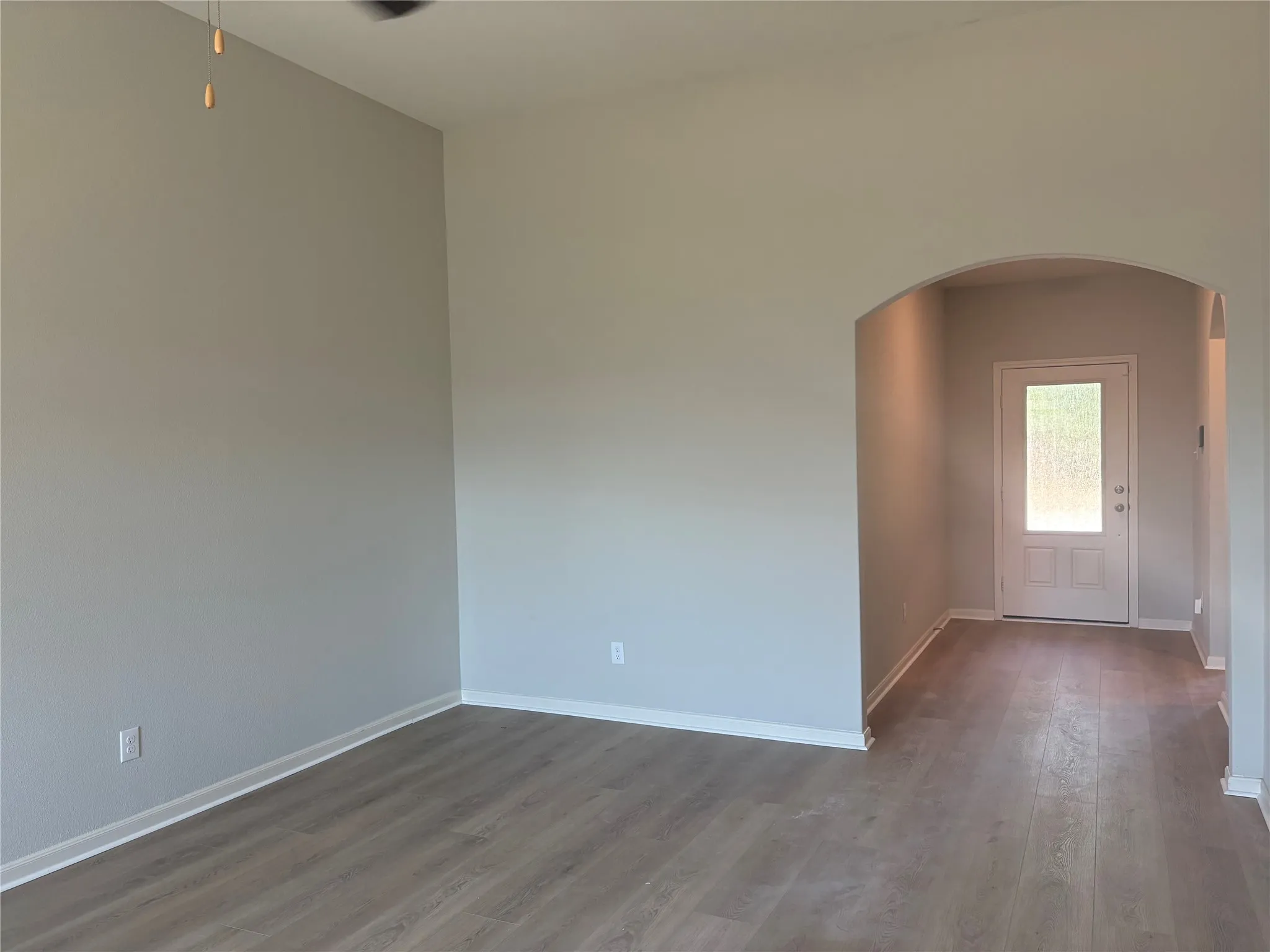 Single Family Residence For Rent in Collin County , 2013 Emma Court, Anna, Texas 75409, 3 Bedroom, 2 Bathroom, 2 Garage spaces, 1,649 Sqft, built in 2021, mls#21385477, Real Estate Agent in Anna, Homes For Rent in Collin county, Homes For Rent in Anna, Realtor in Anna Texas, Real Estate Brokerage Independent Realty Texas, Luminita Cordes Realtor