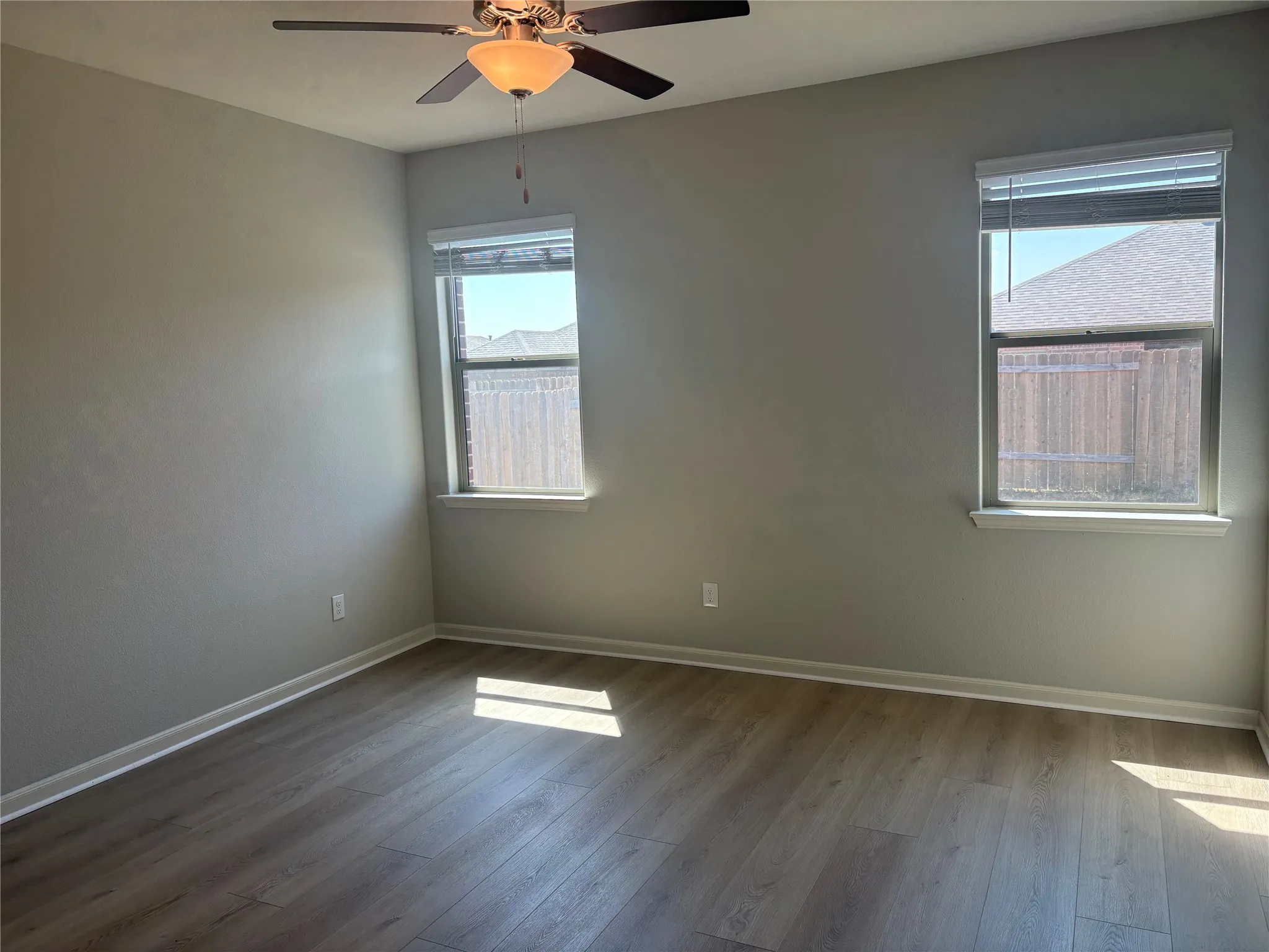 Single Family Residence For Rent in Collin County , 2013 Emma Court, Anna, Texas 75409, 3 Bedroom, 2 Bathroom, 2 Garage spaces, 1,649 Sqft, built in 2021, mls#21385477, Real Estate Agent in Anna, Homes For Rent in Collin county, Homes For Rent in Anna, Realtor in Anna Texas, Real Estate Brokerage Independent Realty Texas, Luminita Cordes Realtor