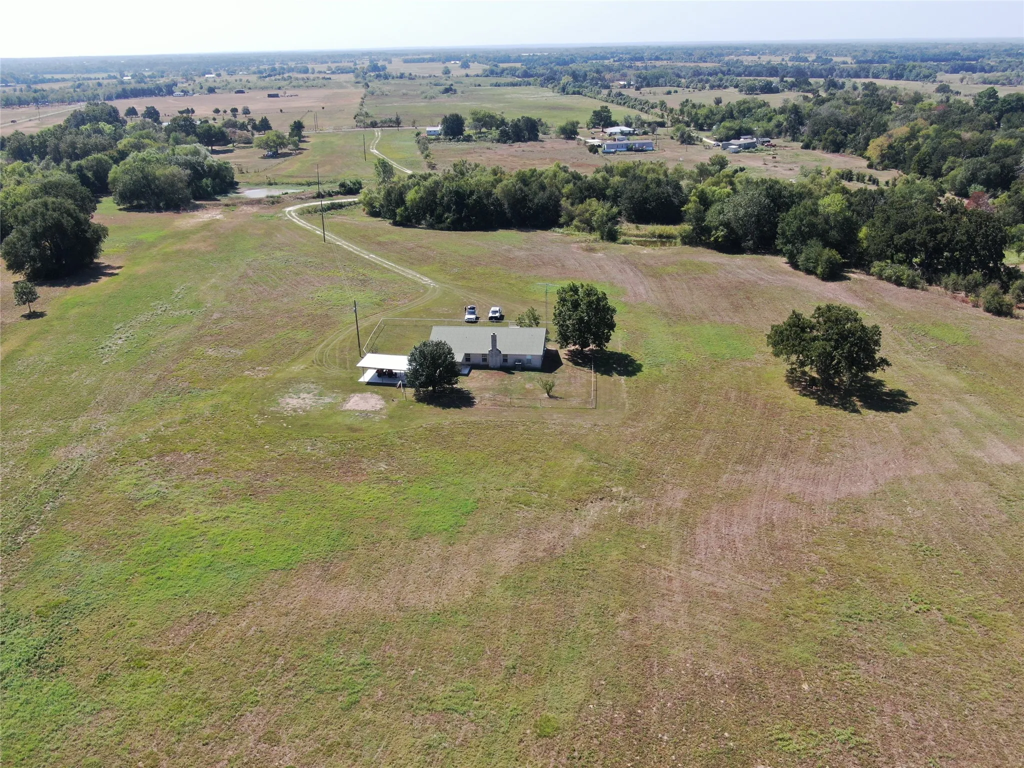 Single Family Residence For Sale in Limestone County , 3281 LCR 486, Mexia, Texas 76667, 3 Bedroom, 3 Bathroom, Garage spaces, 1,860 Sqft, built in 2001, mls#21385457, Real Estate Agent in Mexia, Homes For Sale in Limestone county, Homes For Sale in Mexia, Realtor in Mexia Texas, Real Estate Brokerage Independent Realty Texas, Luminita Cordes Realtor