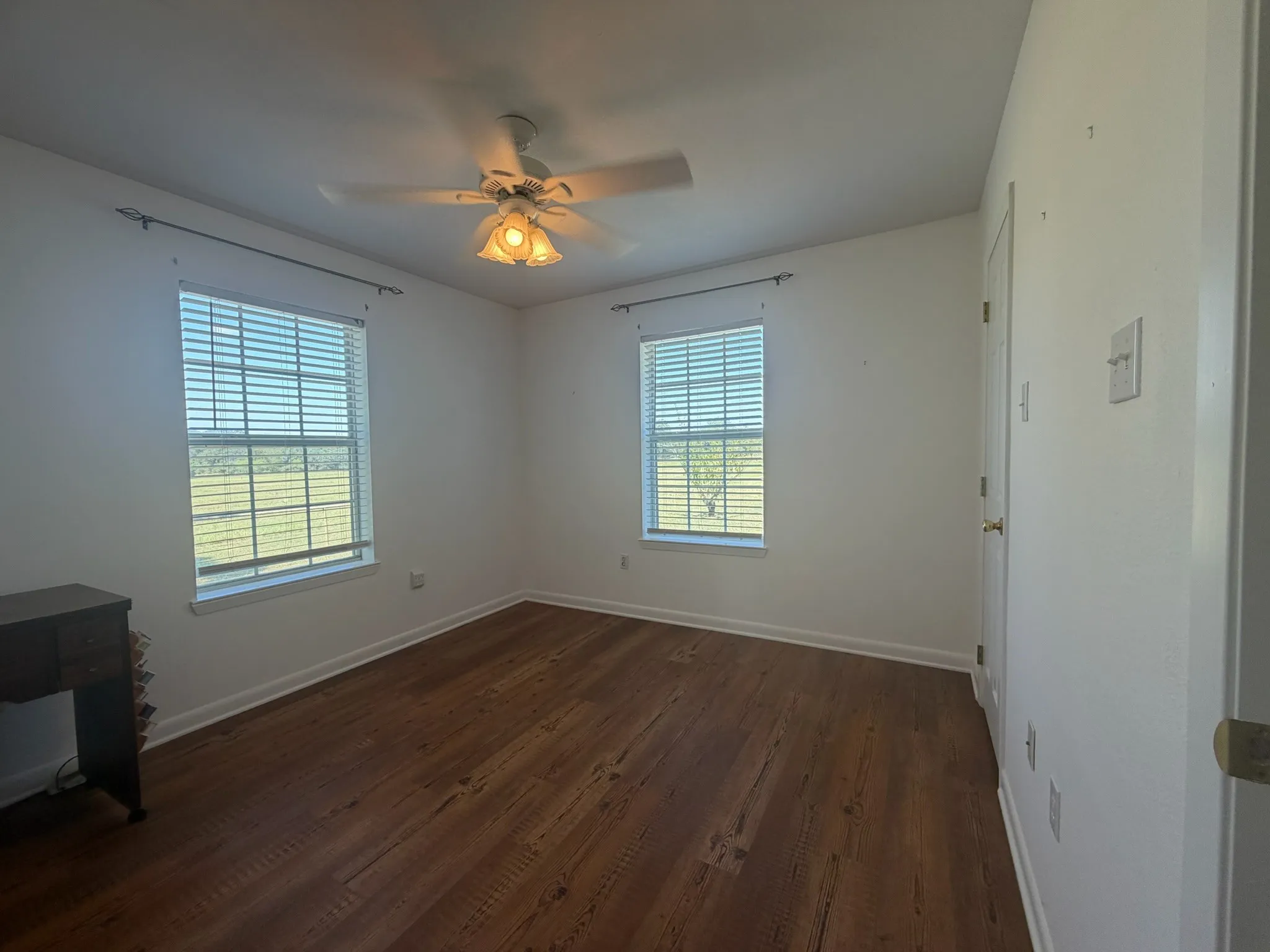 Single Family Residence For Sale in Limestone County , 3281 LCR 486, Mexia, Texas 76667, 3 Bedroom, 3 Bathroom, Garage spaces, 1,860 Sqft, built in 2001, mls#21385457, Real Estate Agent in Mexia, Homes For Sale in Limestone county, Homes For Sale in Mexia, Realtor in Mexia Texas, Real Estate Brokerage Independent Realty Texas, Luminita Cordes Realtor