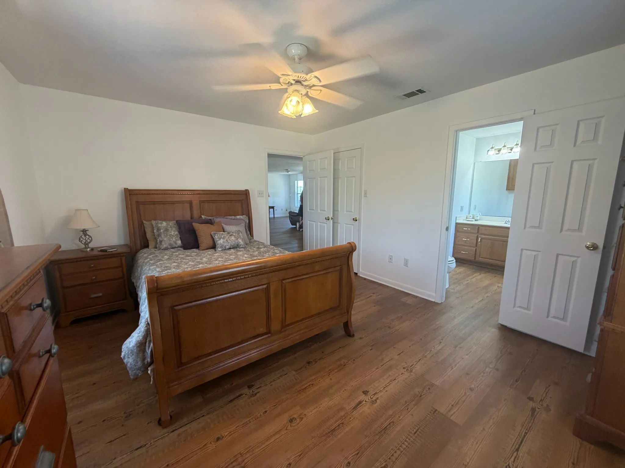 Single Family Residence For Sale in Limestone County , 3281 LCR 486, Mexia, Texas 76667, 3 Bedroom, 3 Bathroom, Garage spaces, 1,860 Sqft, built in 2001, mls#21385457, Real Estate Agent in Mexia, Homes For Sale in Limestone county, Homes For Sale in Mexia, Realtor in Mexia Texas, Real Estate Brokerage Independent Realty Texas, Luminita Cordes Realtor