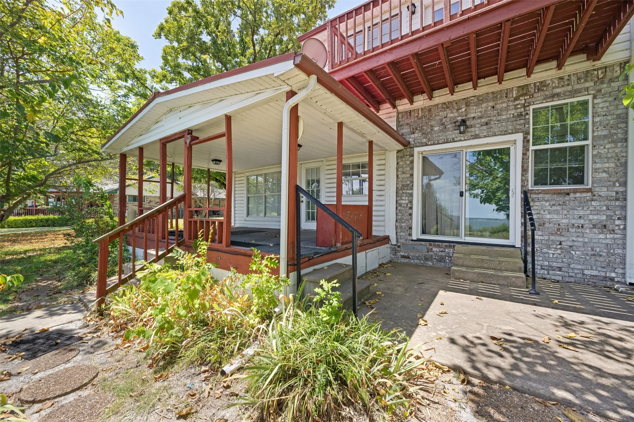 Single Family Residence For Sale in Collin County , 4449 County Road 895, Princeton, Texas 75407, 2 Bedroom, 2 Bathroom, Garage spaces, 1,256 Sqft, built in 1987, mls#21358154, Real Estate Agent in Princeton, Homes For Sale in Collin county, Homes For Sale in Princeton, Realtor in Princeton Texas, Real Estate Brokerage Independent Realty Texas, Luminita Cordes Realtor