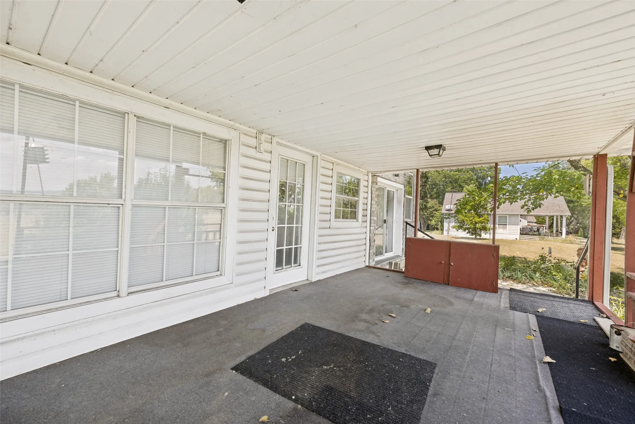 Single Family Residence For Sale in Collin County , 4449 County Road 895, Princeton, Texas 75407, 2 Bedroom, 2 Bathroom, Garage spaces, 1,256 Sqft, built in 1987, mls#21358154, Real Estate Agent in Princeton, Homes For Sale in Collin county, Homes For Sale in Princeton, Realtor in Princeton Texas, Real Estate Brokerage Independent Realty Texas, Luminita Cordes Realtor