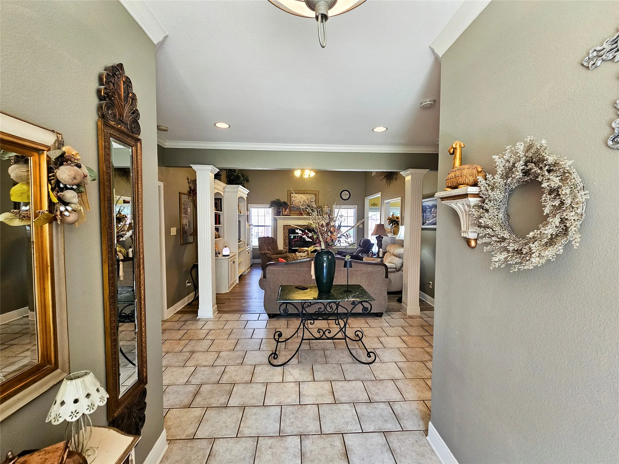 Single Family Residence For Sale in Wood County , 175 Private Road 6605, Mineola, Texas 75773, 3 Bedroom, 2 Bathroom, 2 Garage spaces, 1,982 Sqft, built in 2001, mls#21385163, Real Estate Agent in Mineola, Homes For Sale in Wood county, Homes For Sale in Mineola, Realtor in Mineola Texas, Real Estate Brokerage Independent Realty Texas, Luminita Cordes Realtor
