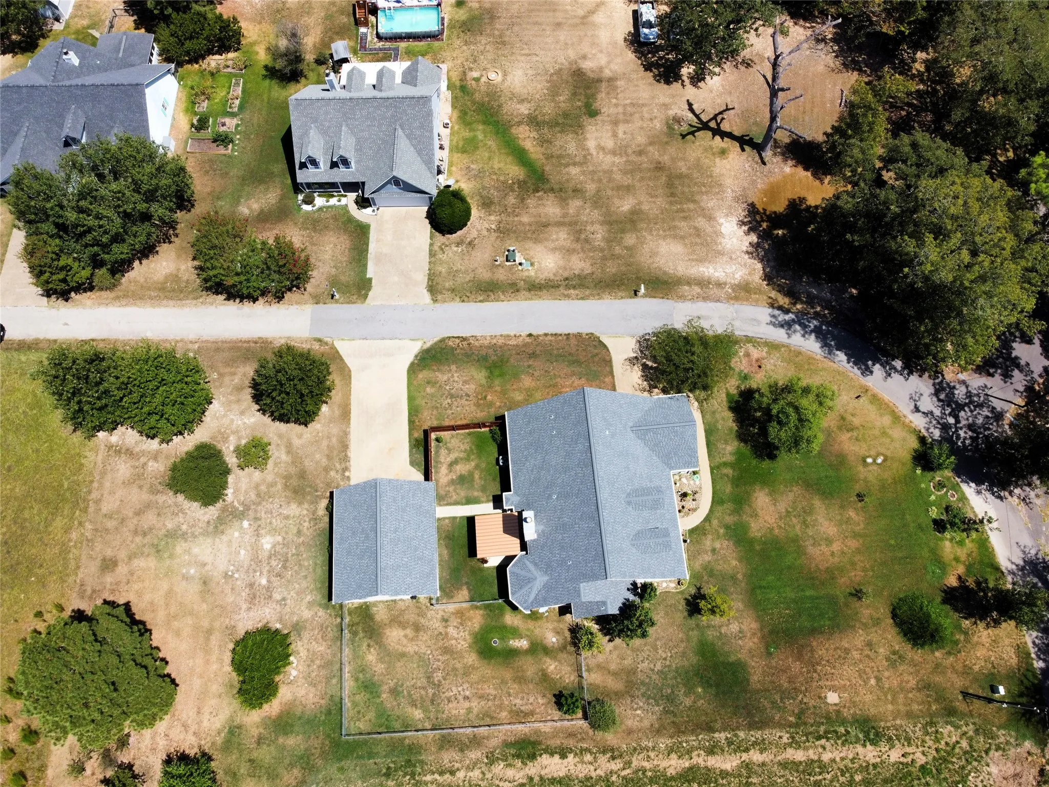 Single Family Residence For Sale in Wood County , 175 Private Road 6605, Mineola, Texas 75773, 3 Bedroom, 2 Bathroom, 2 Garage spaces, 1,982 Sqft, built in 2001, mls#21385163, Real Estate Agent in Mineola, Homes For Sale in Wood county, Homes For Sale in Mineola, Realtor in Mineola Texas, Real Estate Brokerage Independent Realty Texas, Luminita Cordes Realtor