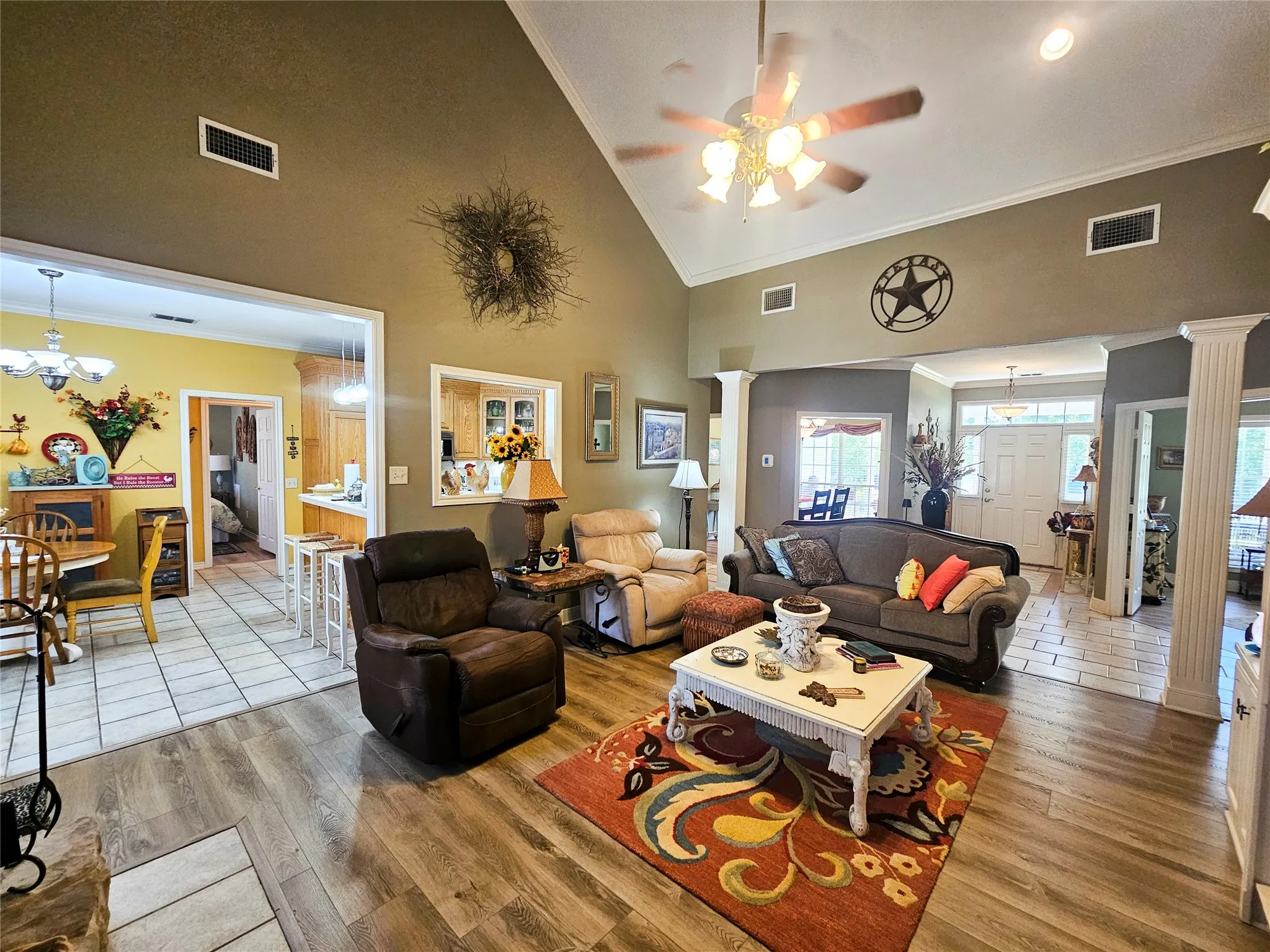 Single Family Residence For Sale in Wood County , 175 Private Road 6605, Mineola, Texas 75773, 3 Bedroom, 2 Bathroom, 2 Garage spaces, 1,982 Sqft, built in 2001, mls#21385163, Real Estate Agent in Mineola, Homes For Sale in Wood county, Homes For Sale in Mineola, Realtor in Mineola Texas, Real Estate Brokerage Independent Realty Texas, Luminita Cordes Realtor