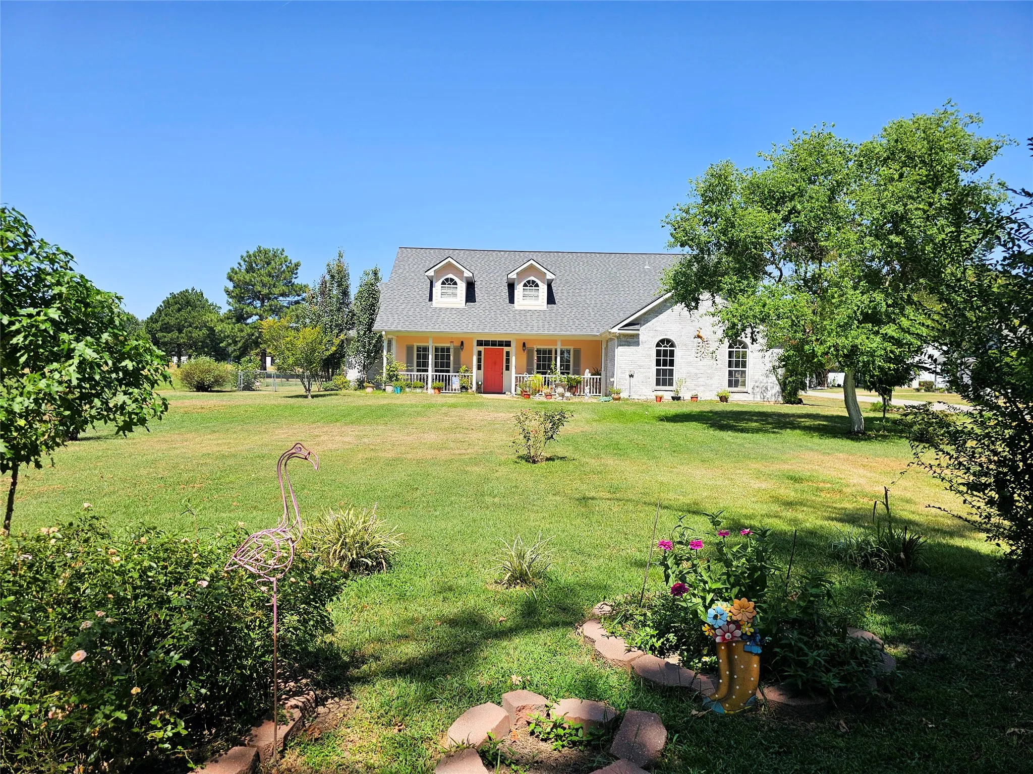 Single Family Residence For Sale in Wood County , 175 Private Road 6605, Mineola, Texas 75773, 3 Bedroom, 2 Bathroom, 2 Garage spaces, 1,982 Sqft, built in 2001, mls#21385163, Real Estate Agent in Mineola, Homes For Sale in Wood county, Homes For Sale in Mineola, Realtor in Mineola Texas, Real Estate Brokerage Independent Realty Texas, Luminita Cordes Realtor