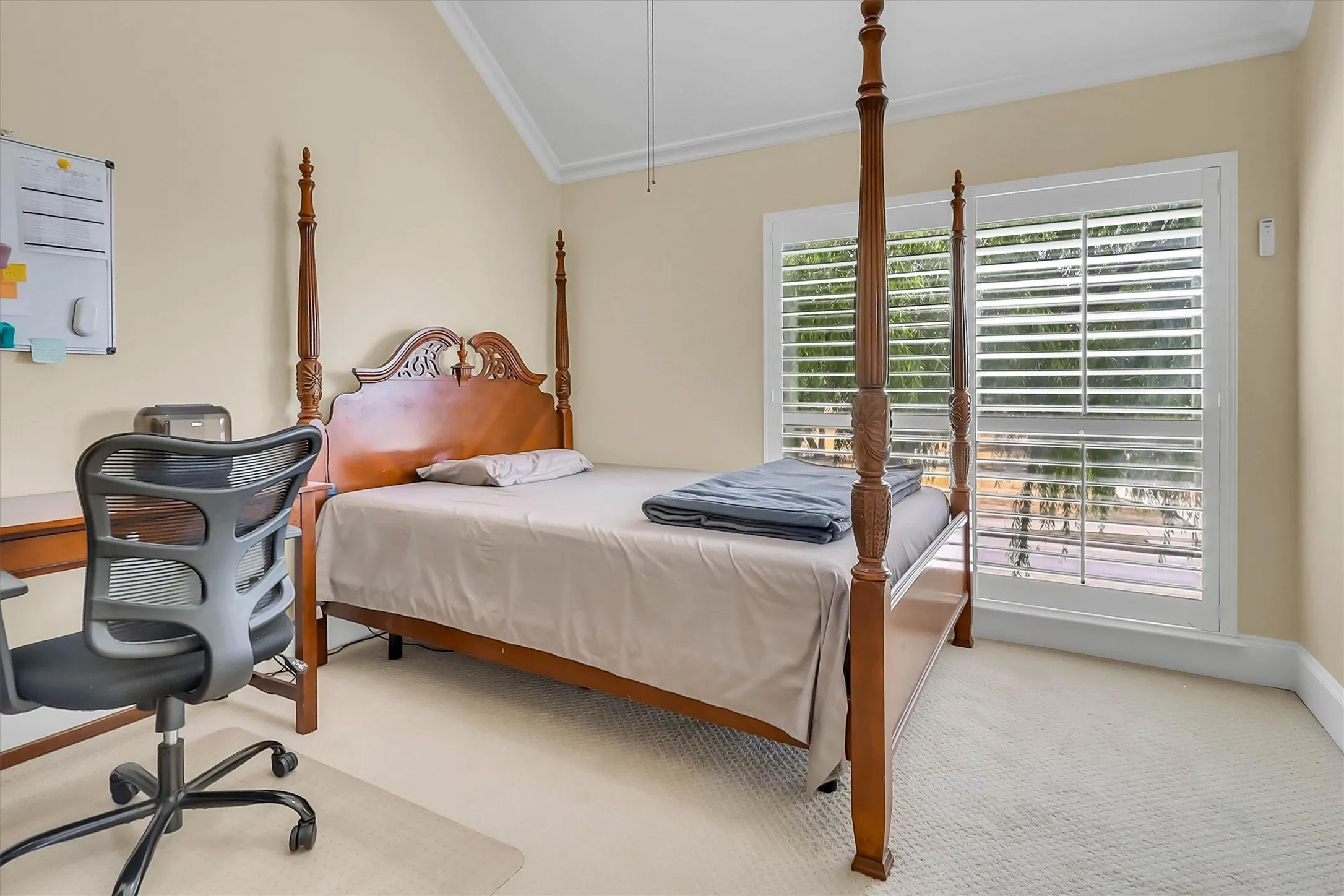 Single Family Residence For Sale in Denton County , 1500 Bastrop Drive, Carrollton, Texas 75010, 4 Bedroom, 3 Bathroom, 2 Garage spaces, 2,849 Sqft, built in 1998, mls#21382812, Real Estate Agent in Carrollton, Homes For Sale in Denton county, Homes For Sale in Carrollton, Realtor in Carrollton Texas, Real Estate Brokerage Independent Realty Texas, Luminita Cordes Realtor