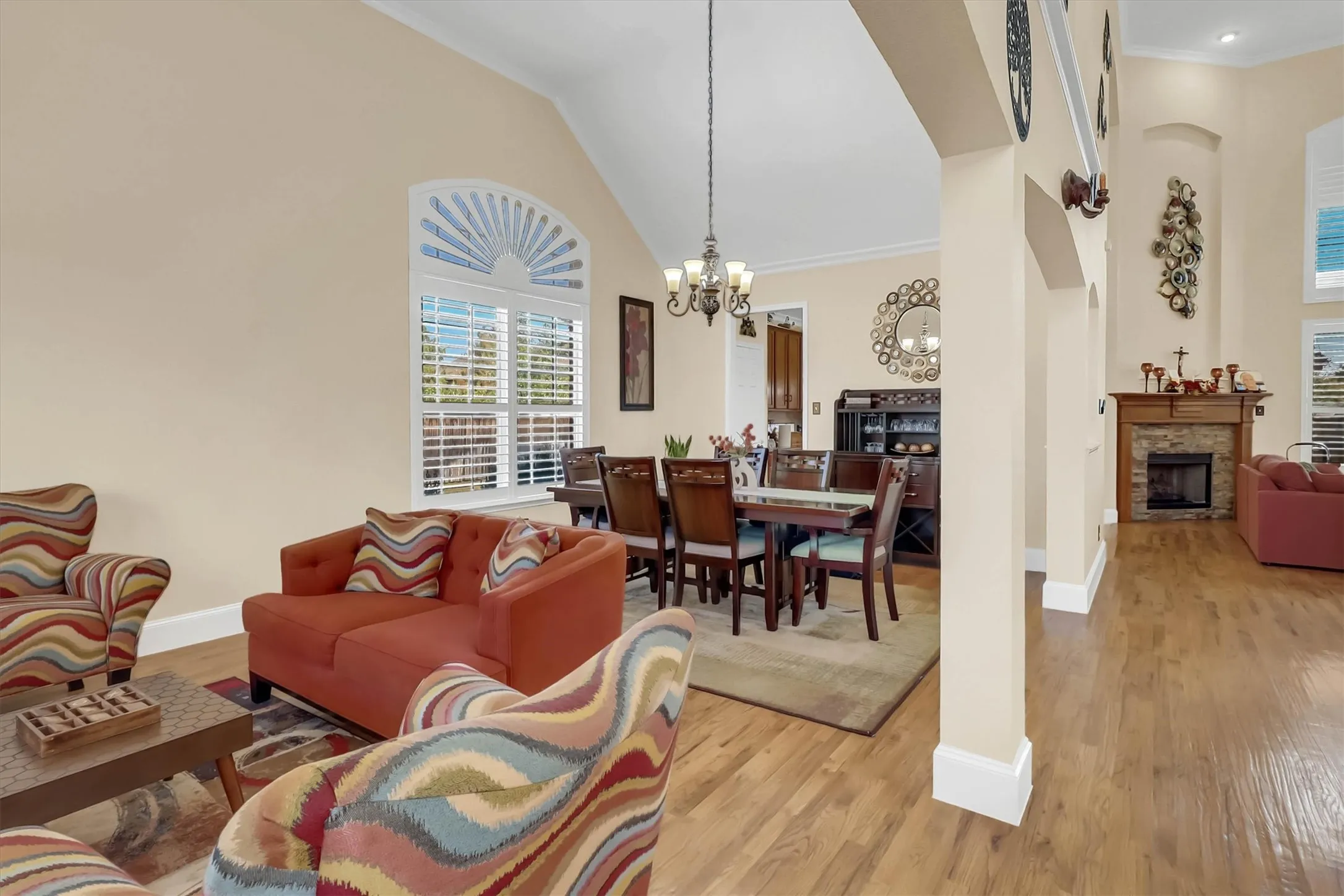 Single Family Residence For Sale in Denton County , 1500 Bastrop Drive, Carrollton, Texas 75010, 4 Bedroom, 3 Bathroom, 2 Garage spaces, 2,849 Sqft, built in 1998, mls#21382812, Real Estate Agent in Carrollton, Homes For Sale in Denton county, Homes For Sale in Carrollton, Realtor in Carrollton Texas, Real Estate Brokerage Independent Realty Texas, Luminita Cordes Realtor