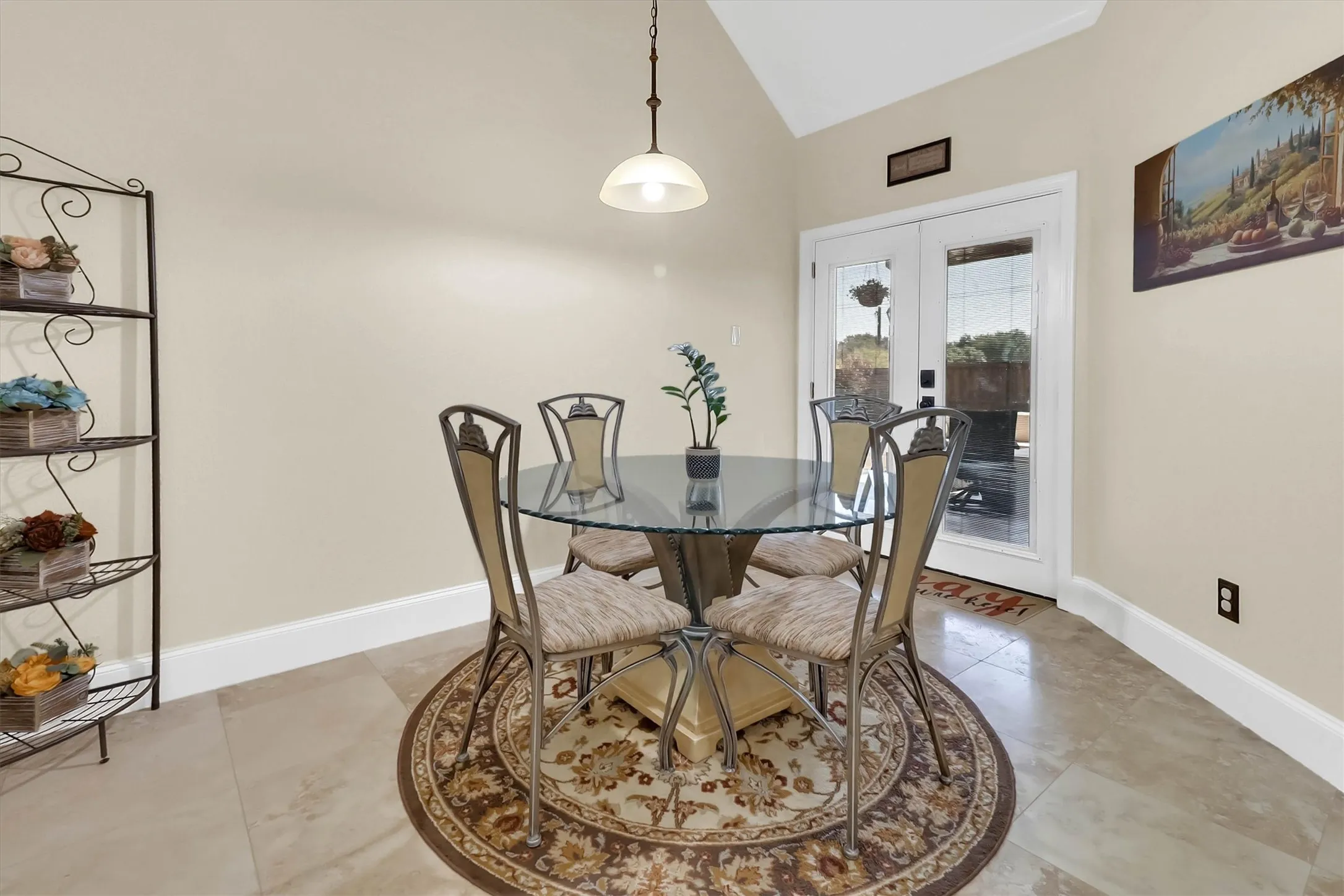 Single Family Residence For Sale in Denton County , 1500 Bastrop Drive, Carrollton, Texas 75010, 4 Bedroom, 3 Bathroom, 2 Garage spaces, 2,849 Sqft, built in 1998, mls#21382812, Real Estate Agent in Carrollton, Homes For Sale in Denton county, Homes For Sale in Carrollton, Realtor in Carrollton Texas, Real Estate Brokerage Independent Realty Texas, Luminita Cordes Realtor