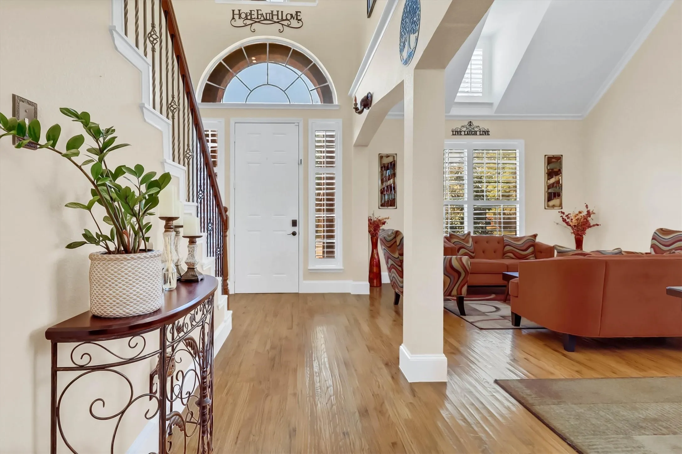 Single Family Residence For Sale in Denton County , 1500 Bastrop Drive, Carrollton, Texas 75010, 4 Bedroom, 3 Bathroom, 2 Garage spaces, 2,849 Sqft, built in 1998, mls#21382812, Real Estate Agent in Carrollton, Homes For Sale in Denton county, Homes For Sale in Carrollton, Realtor in Carrollton Texas, Real Estate Brokerage Independent Realty Texas, Luminita Cordes Realtor