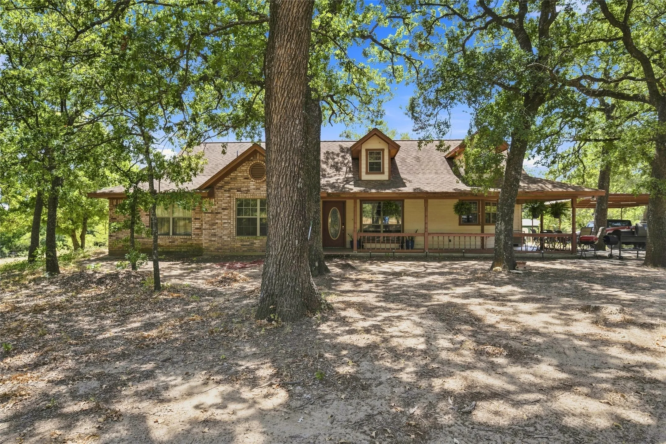 Ranch For Sale in Hill County , 7526 Fm 2114, Hubbard, Texas 76648, 0, 0, Garage spaces, 0 Sqft, built in 2000, mls#21385498, Real Estate Agent in Hubbard, Homes For Sale in Hill county, Homes For Sale in Hubbard, Realtor in Hubbard Texas, Real Estate Brokerage Independent Realty Texas, Luminita Cordes Realtor