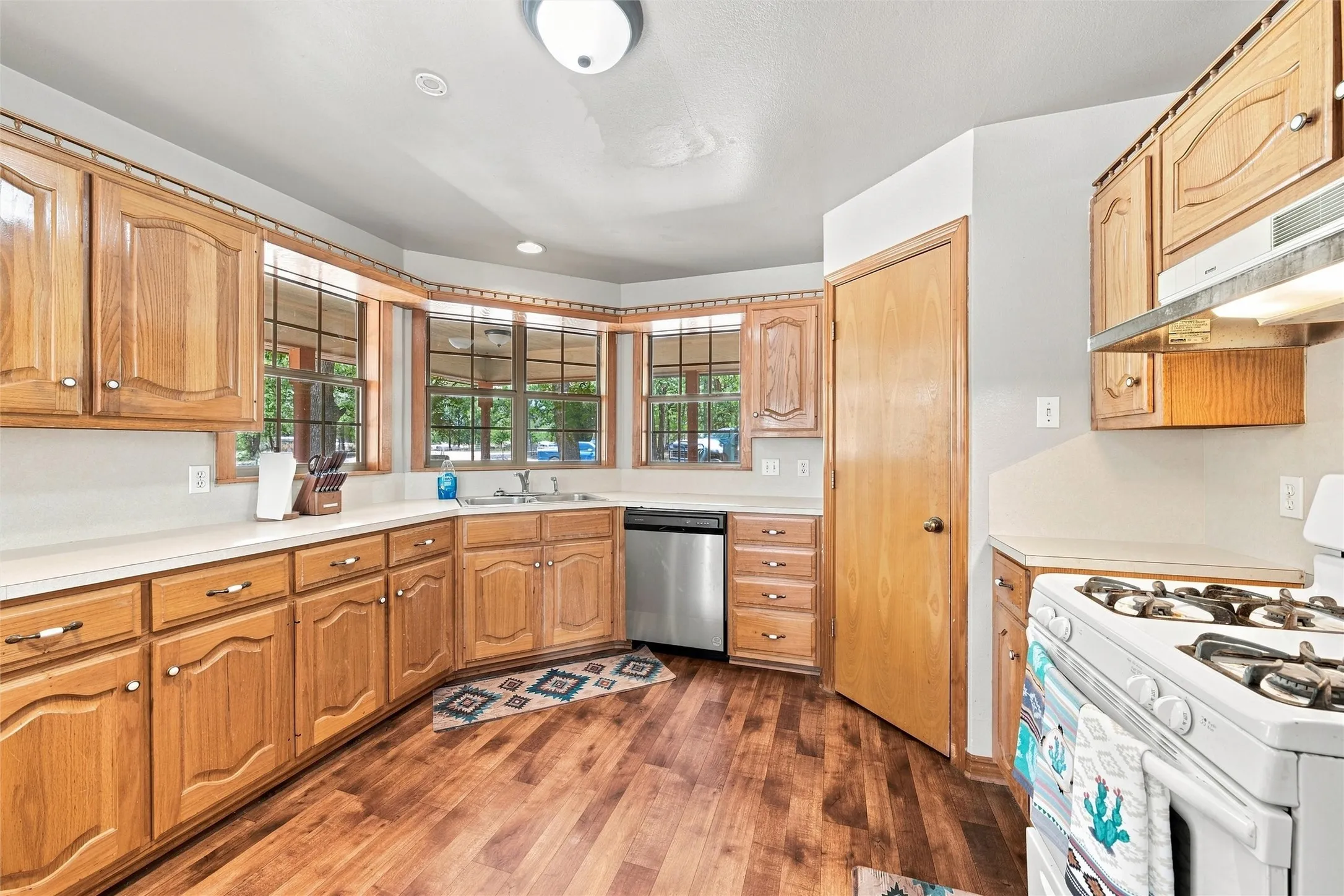 Ranch For Sale in Hill County , 7526 Fm 2114, Hubbard, Texas 76648, 0, 0, Garage spaces, 0 Sqft, built in 2000, mls#21385498, Real Estate Agent in Hubbard, Homes For Sale in Hill county, Homes For Sale in Hubbard, Realtor in Hubbard Texas, Real Estate Brokerage Independent Realty Texas, Luminita Cordes Realtor