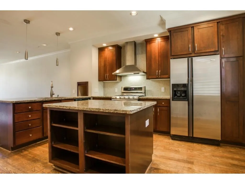 Townhouse For Rent in Dallas County , 6308 Purcell Court, Dallas, Texas 75209, 3 Bedroom, 4 Bathroom, 2 Garage spaces, 1,948 Sqft, built in 2005, mls#21385499, Real Estate Agent in Dallas, Homes For Rent in Dallas county, Homes For Rent in Dallas, Realtor in Dallas Texas, Real Estate Brokerage Independent Realty Texas, Luminita Cordes Realtor