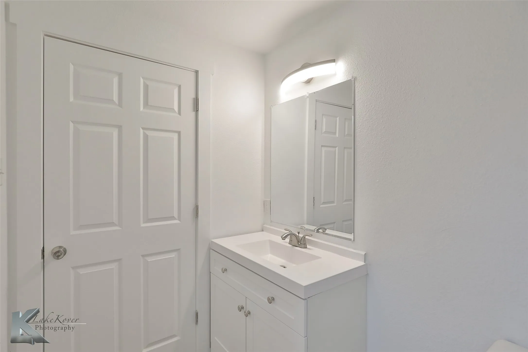 Single Family Residence For Sale in Taylor County , 2225 Russell Avenue, Abilene, Texas 79605, 3 Bedroom, 2 Bathroom, Garage spaces, 1,264 Sqft, built in 1941, mls#21385503, Real Estate Agent in Abilene, Homes For Sale in Taylor county, Homes For Sale in Abilene, Realtor in Abilene Texas, Real Estate Brokerage Independent Realty Texas, Luminita Cordes Realtor