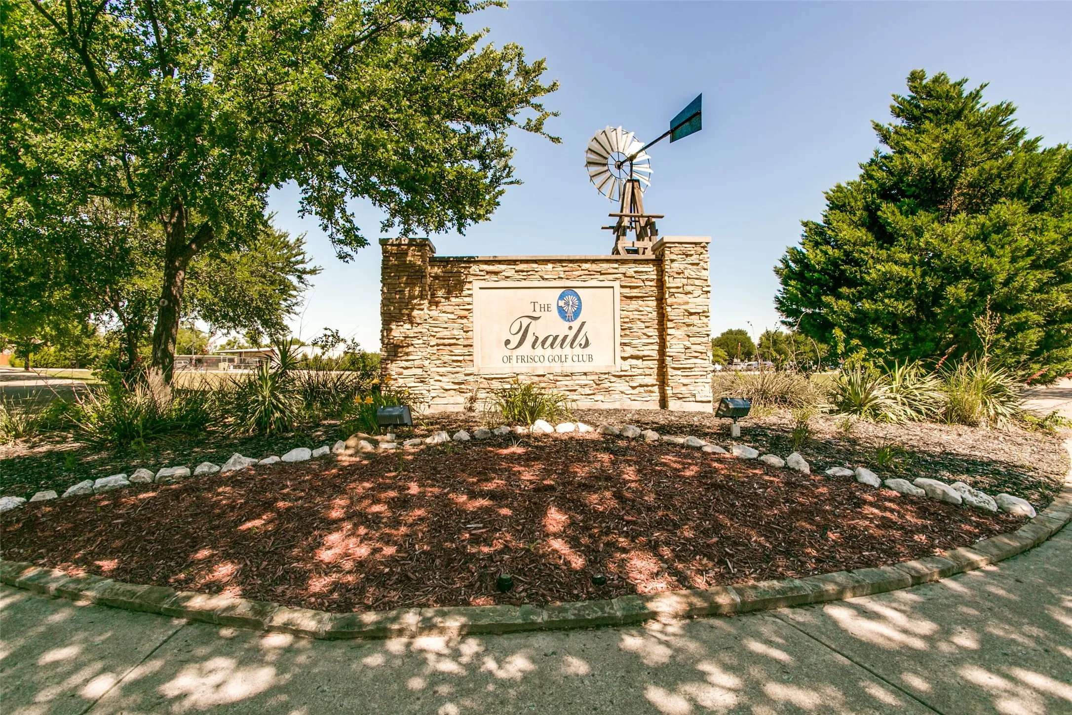 The Trails of West Frisco is an established golf course community with parks and hike-and-bike trails leading to Lake Lewisville. Zoned to exceptional Frisco ISD schools.
