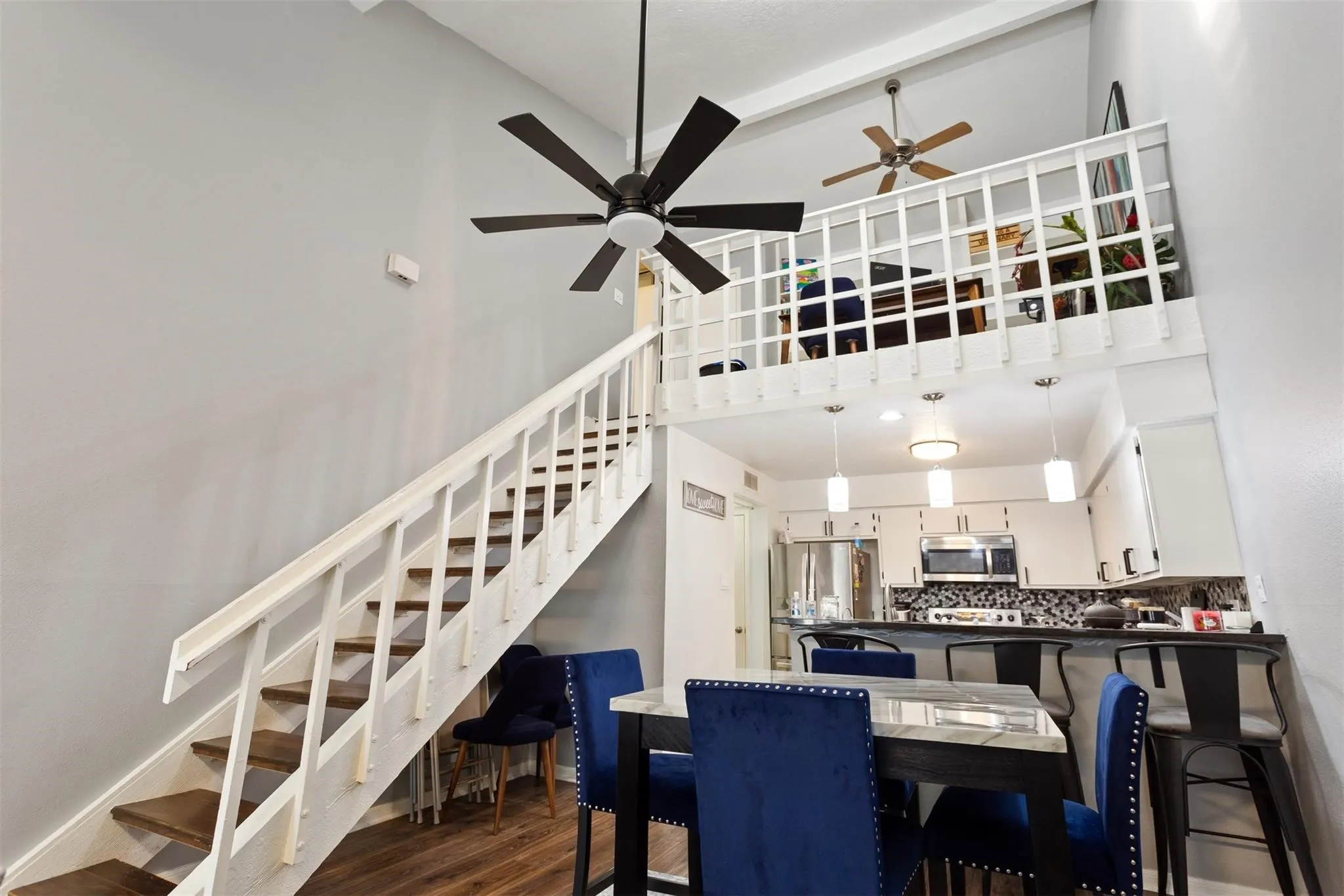 Townhouse For Rent in Harris County , 13026 Leader Street 951, Houston, Texas 77072, 2 Bedroom, 2 Bathroom, Garage spaces, 1,188 Sqft, built in 1979, mls#21385273, Real Estate Agent in Houston, Homes For Rent in Harris county, Homes For Rent in Houston, Realtor in Houston Texas, Real Estate Brokerage Independent Realty Texas, Luminita Cordes Realtor