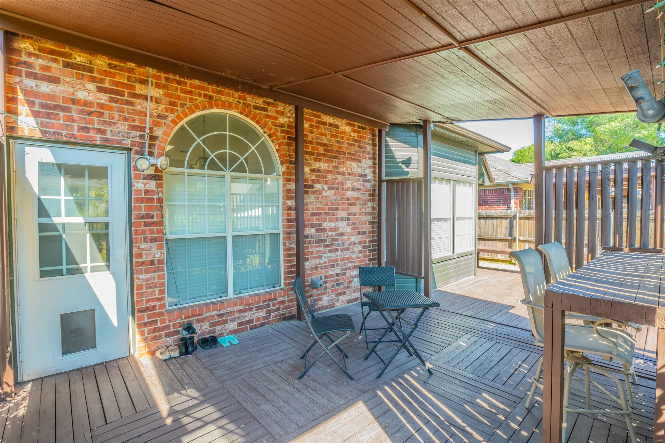 Single Family Residence For Rent in Denton County , 3112 Trailwood Lane, Flower Mound, Texas 75028, 4 Bedroom, 2 Bathroom, 2 Garage spaces, 2,156 Sqft, built in 1995, mls#21385521, Real Estate Agent in Flower Mound, Homes For Rent in Denton county, Homes For Rent in Flower Mound, Realtor in Flower Mound Texas, Real Estate Brokerage Independent Realty Texas, Luminita Cordes Realtor