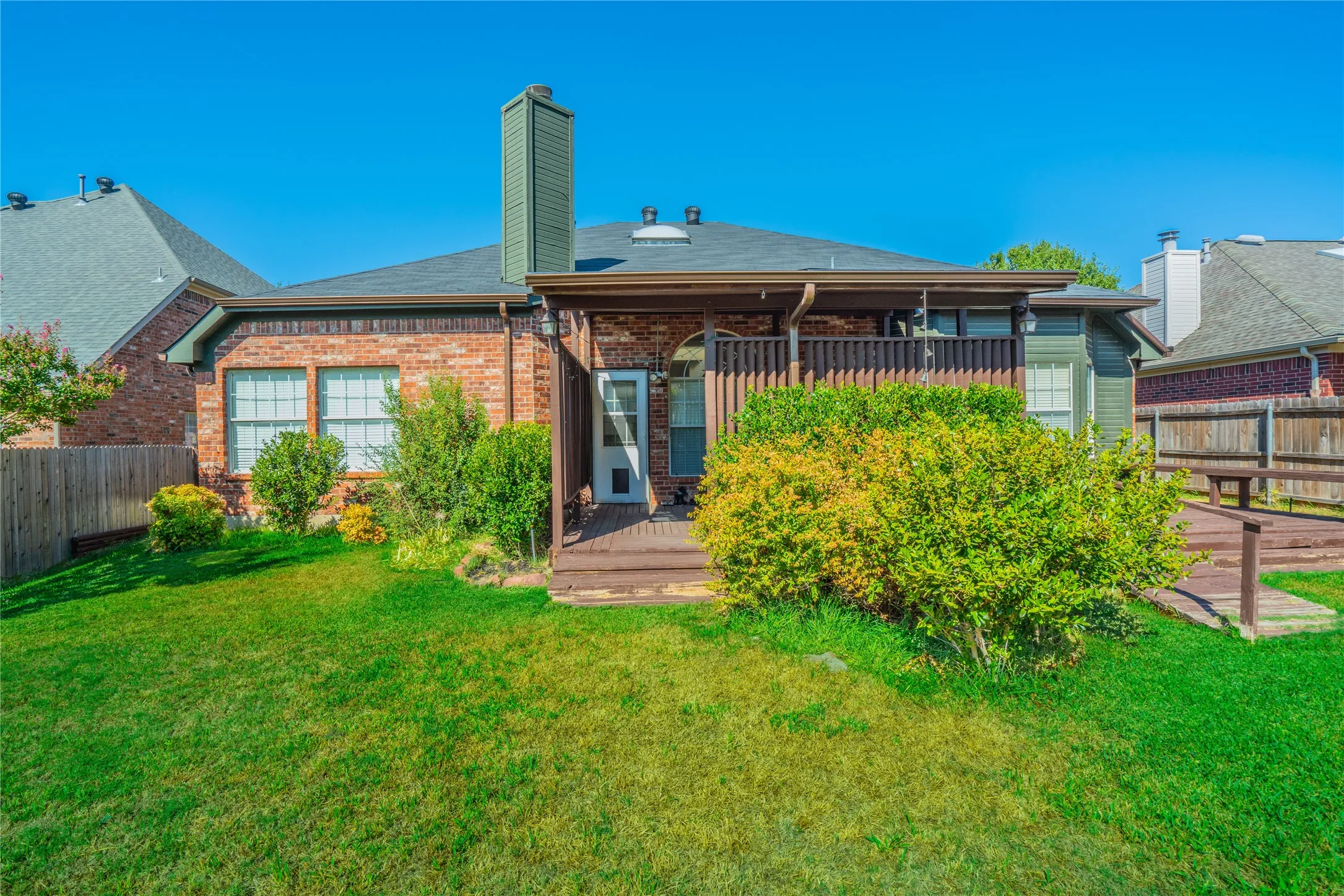 Single Family Residence For Rent in Denton County , 3112 Trailwood Lane, Flower Mound, Texas 75028, 4 Bedroom, 2 Bathroom, 2 Garage spaces, 2,156 Sqft, built in 1995, mls#21385521, Real Estate Agent in Flower Mound, Homes For Rent in Denton county, Homes For Rent in Flower Mound, Realtor in Flower Mound Texas, Real Estate Brokerage Independent Realty Texas, Luminita Cordes Realtor