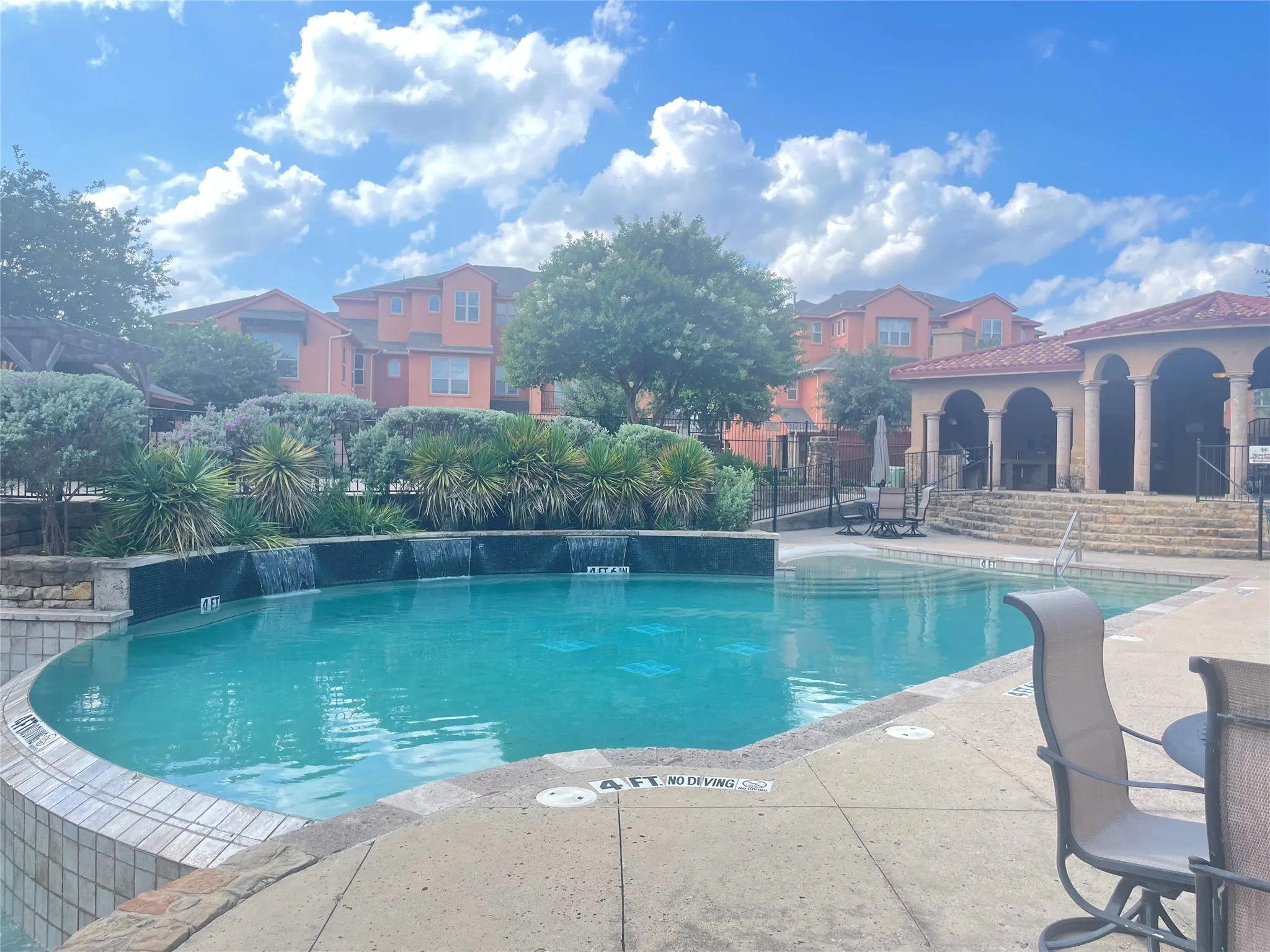 Townhouse For Rent in Dallas County , 2635 Villa Di Lago 1, Grand Prairie, Texas 75054, 2 Bedroom, 3 Bathroom, 2 Garage spaces, 1,906 Sqft, built in 2006, mls#21385528, Real Estate Agent in Grand Prairie, Homes For Rent in Dallas county, Homes For Rent in Grand Prairie, Realtor in Grand Prairie Texas, Real Estate Brokerage Independent Realty Texas, Luminita Cordes Realtor