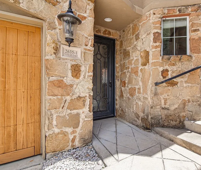 Townhouse For Rent in Dallas County , 2635 Villa Di Lago 1, Grand Prairie, Texas 75054, 2 Bedroom, 3 Bathroom, 2 Garage spaces, 1,906 Sqft, built in 2006, mls#21385528, Real Estate Agent in Grand Prairie, Homes For Rent in Dallas county, Homes For Rent in Grand Prairie, Realtor in Grand Prairie Texas, Real Estate Brokerage Independent Realty Texas, Luminita Cordes Realtor