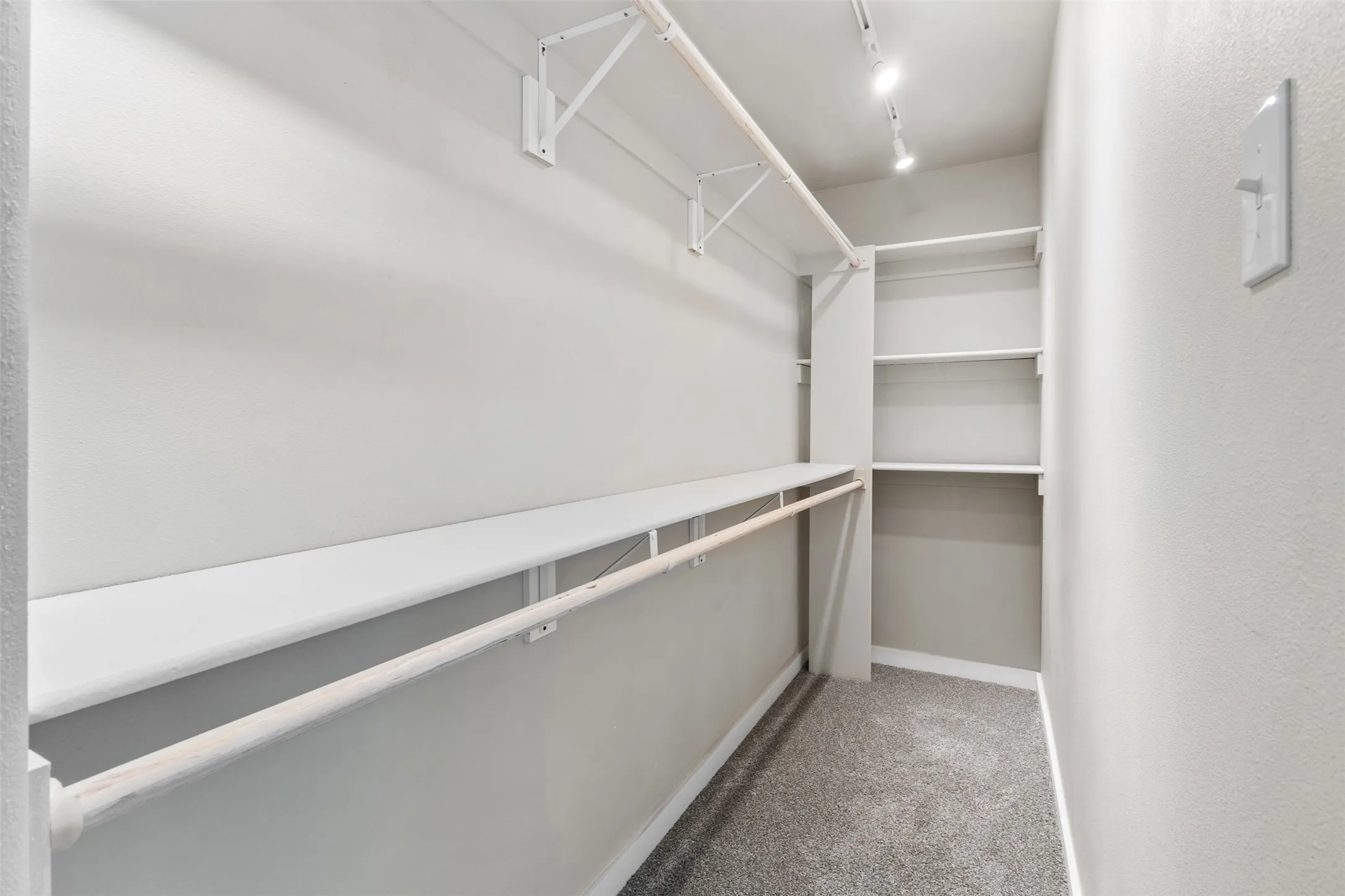 Single Family Residence For Rent in Tarrant County , 957 Woods Avenue, Fort Worth, Texas 76102, 2 Bedroom, 2 Bathroom, Garage spaces, 1,350 Sqft, built in 2026, mls#21385527, Real Estate Agent in Fort Worth, Homes For Rent in Tarrant county, Homes For Rent in Fort Worth, Realtor in Fort Worth Texas, Real Estate Brokerage Independent Realty Texas, Luminita Cordes Realtor