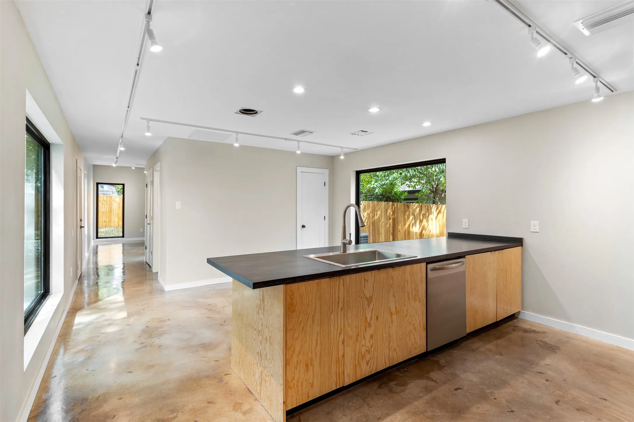 Single Family Residence For Rent in Tarrant County , 957 Woods Avenue, Fort Worth, Texas 76102, 2 Bedroom, 2 Bathroom, Garage spaces, 1,350 Sqft, built in 2026, mls#21385527, Real Estate Agent in Fort Worth, Homes For Rent in Tarrant county, Homes For Rent in Fort Worth, Realtor in Fort Worth Texas, Real Estate Brokerage Independent Realty Texas, Luminita Cordes Realtor