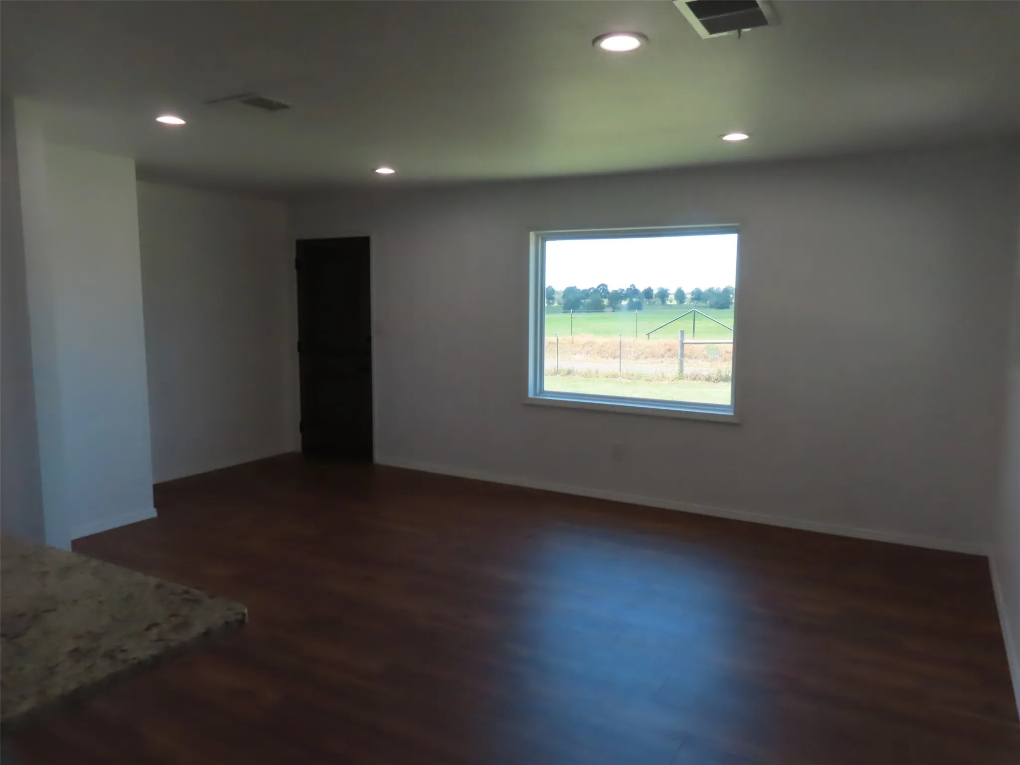 Single Family Residence For Sale in Camp County , 2099 County Road 3420, Leesburg, Texas 75451, 2 Bedroom, 1 Bathroom, Garage spaces, 832 Sqft, built in 1973, mls#21385505, Real Estate Agent in Leesburg, Homes For Sale in Camp county, Homes For Sale in Leesburg, Realtor in Leesburg Texas, Real Estate Brokerage Independent Realty Texas, Luminita Cordes Realtor