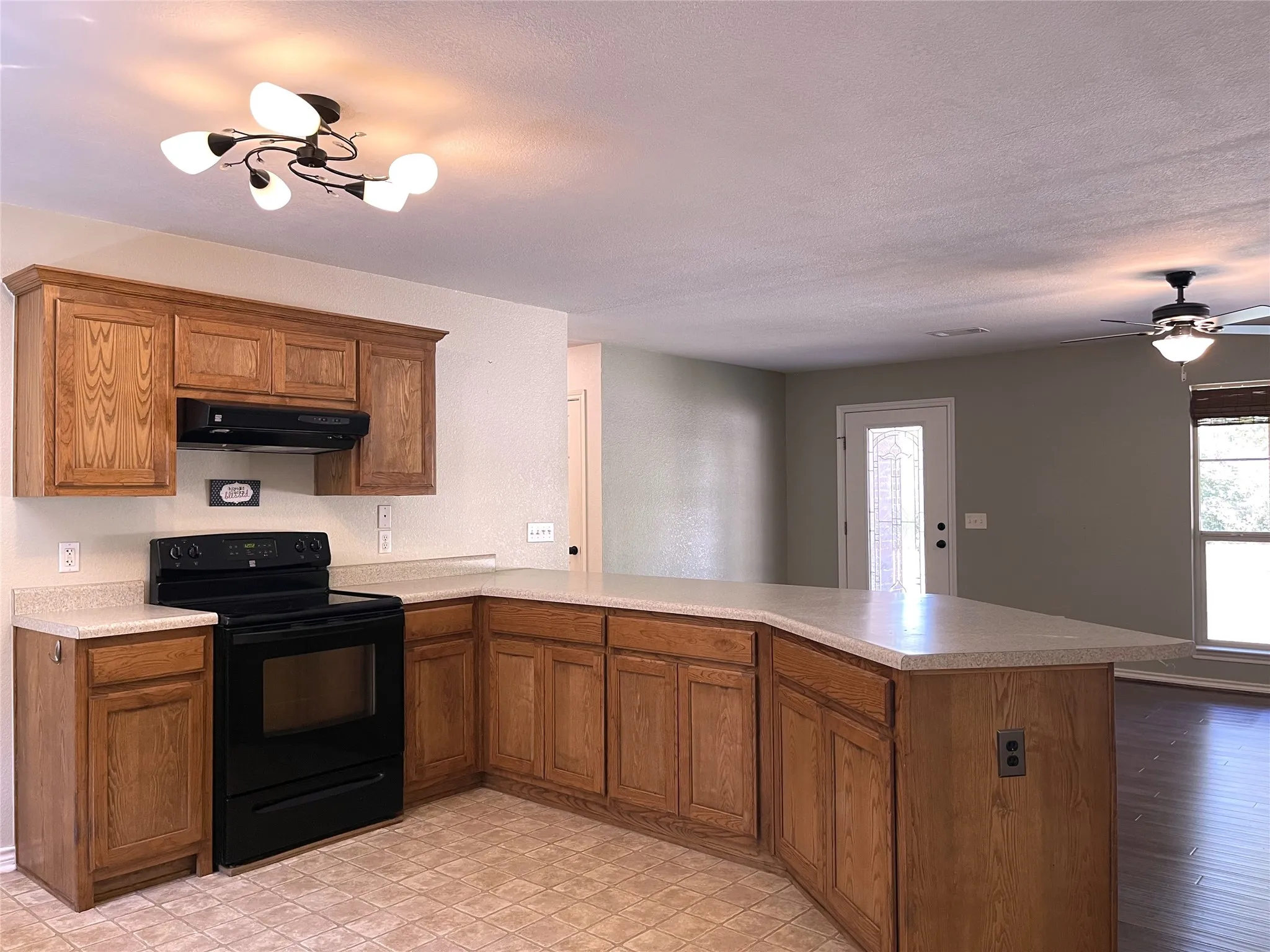 Single Family Residence For Sale in Leon County , 20080 PR 3186, Marquez, Texas 77865, 3 Bedroom, 2 Bathroom, 2 Garage spaces, 1,540 Sqft, built in 2007, mls#21384923, Real Estate Agent in Marquez, Homes For Sale in Leon county, Homes For Sale in Marquez, Realtor in Marquez Texas, Real Estate Brokerage Independent Realty Texas, Luminita Cordes Realtor