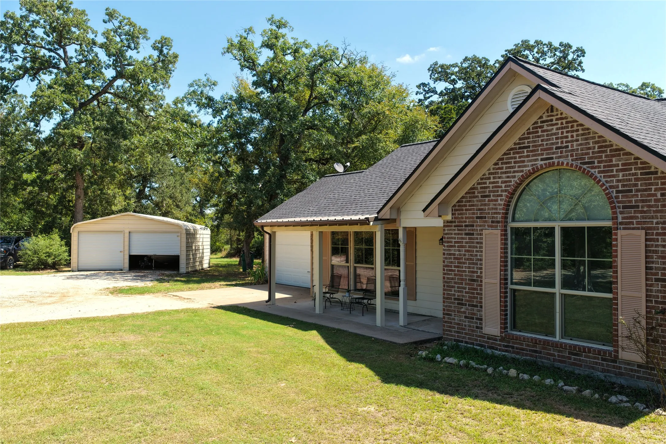 Single Family Residence For Sale in Leon County , 20080 PR 3186, Marquez, Texas 77865, 3 Bedroom, 2 Bathroom, 2 Garage spaces, 1,540 Sqft, built in 2007, mls#21384923, Real Estate Agent in Marquez, Homes For Sale in Leon county, Homes For Sale in Marquez, Realtor in Marquez Texas, Real Estate Brokerage Independent Realty Texas, Luminita Cordes Realtor