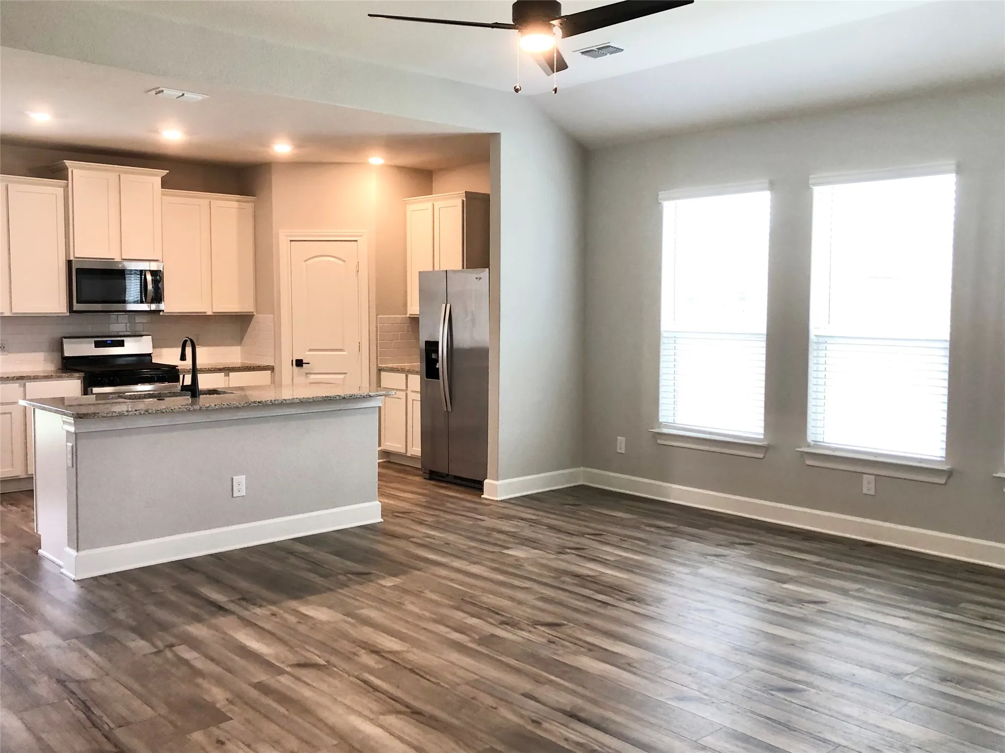 Single Family Residence For Rent in Collin County , 604 Harbor Oaks Drive, Anna, Texas 75409, 4 Bedroom, 2 Bathroom, 2 Garage spaces, 1,811 Sqft, built in 2023, mls#21385539, Real Estate Agent in Anna, Homes For Rent in Collin county, Homes For Rent in Anna, Realtor in Anna Texas, Real Estate Brokerage Independent Realty Texas, Luminita Cordes Realtor