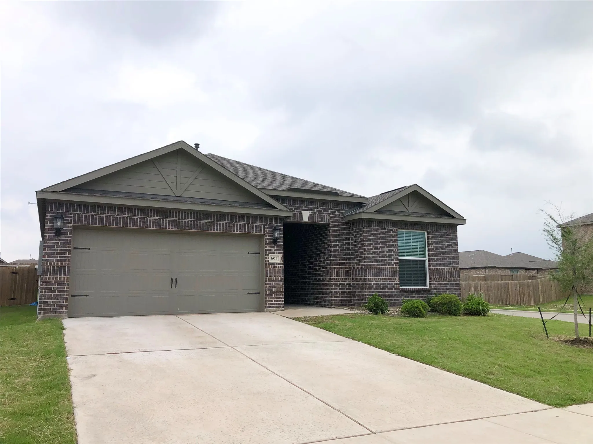 Single Family Residence For Rent in Collin County , 604 Harbor Oaks Drive, Anna, Texas 75409, 4 Bedroom, 2 Bathroom, 2 Garage spaces, 1,811 Sqft, built in 2023, mls#21385539, Real Estate Agent in Anna, Homes For Rent in Collin county, Homes For Rent in Anna, Realtor in Anna Texas, Real Estate Brokerage Independent Realty Texas, Luminita Cordes Realtor