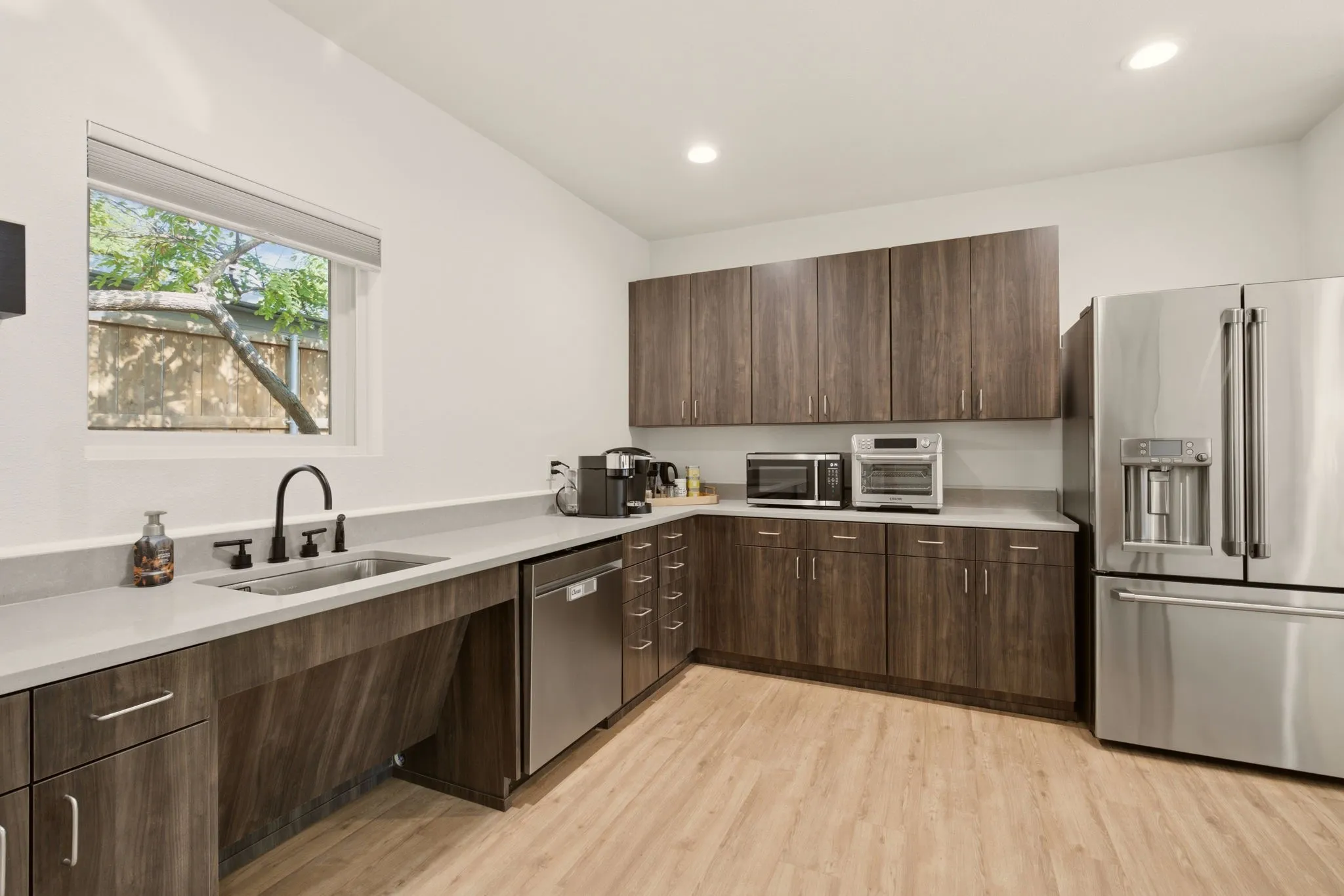 Office For Sale in Collin County , 7274 Elm Street, Frisco, Texas 75034, 0, 0, Garage spaces, 0 Sqft, built in 1950, mls#21385350, Real Estate Agent in Frisco, Homes For Sale in Collin county, Homes For Sale in Frisco, Realtor in Frisco Texas, Real Estate Brokerage Independent Realty Texas, Luminita Cordes Realtor