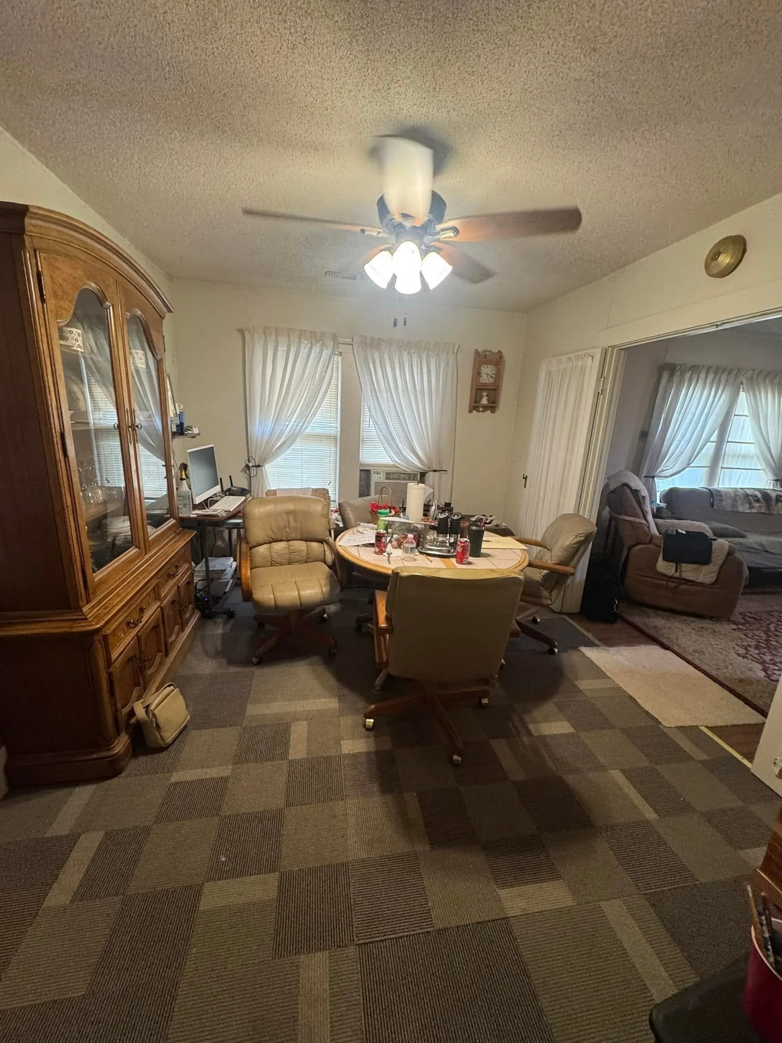 Single Family Residence For Sale in Hardeman County , 182 Scott, Quanah, Texas 79252, 2 Bedroom, 1 Bathroom, Garage spaces, 1,086 Sqft, built in 1910, mls#21385541, Real Estate Agent in Quanah, Homes For Sale in Hardeman county, Homes For Sale in Quanah, Realtor in Quanah Texas, Real Estate Brokerage Independent Realty Texas, Luminita Cordes Realtor