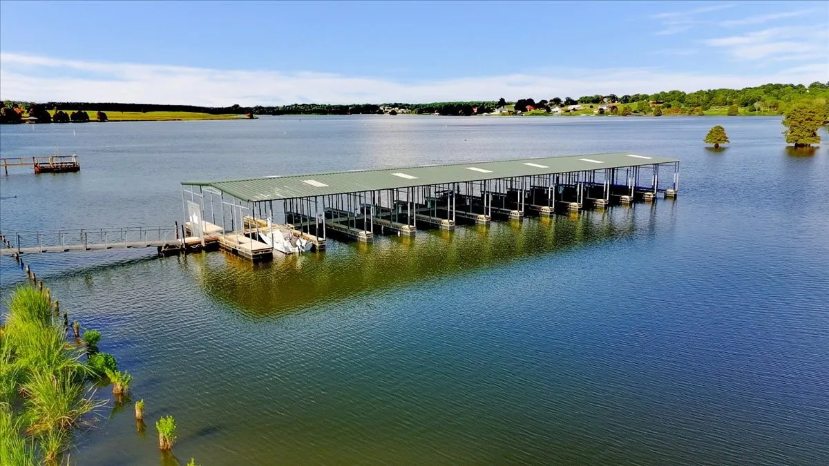 Unimproved Land For Sale in Henderson County , TBD Shore Crest Way, Athens, Texas 75752, 0, 0, Garage spaces, 0 Sqft, built in 0, mls#21385506, Real Estate Agent in Athens, Homes For Sale in Henderson county, Homes For Sale in Athens, Realtor in Athens Texas, Real Estate Brokerage Independent Realty Texas, Luminita Cordes Realtor