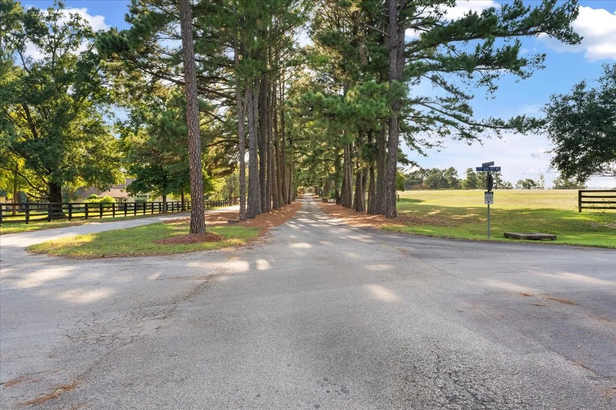 Unimproved Land For Sale in Henderson County , TBD Shore Crest Way, Athens, Texas 75752, 0, 0, Garage spaces, 0 Sqft, built in 0, mls#21385506, Real Estate Agent in Athens, Homes For Sale in Henderson county, Homes For Sale in Athens, Realtor in Athens Texas, Real Estate Brokerage Independent Realty Texas, Luminita Cordes Realtor