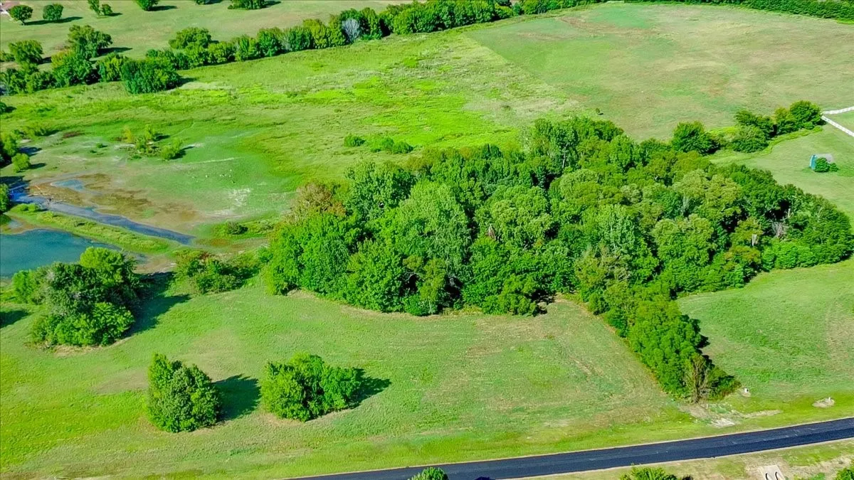 Unimproved Land For Sale in Henderson County , TBD Shore Crest Way, Athens, Texas 75752, 0, 0, Garage spaces, 0 Sqft, built in 0, mls#21385506, Real Estate Agent in Athens, Homes For Sale in Henderson county, Homes For Sale in Athens, Realtor in Athens Texas, Real Estate Brokerage Independent Realty Texas, Luminita Cordes Realtor
