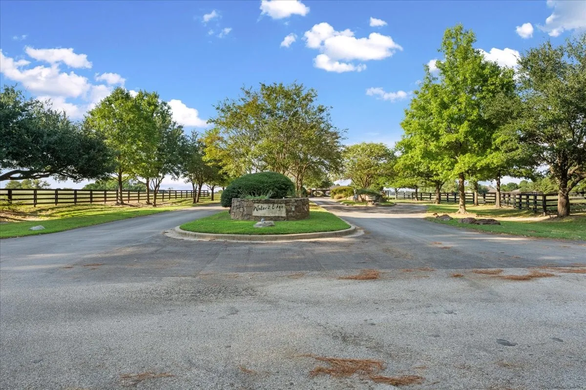 Unimproved Land For Sale in Henderson County , TBD Shore Crest Way, Athens, Texas 75752, 0, 0, Garage spaces, 0 Sqft, built in 0, mls#21385506, Real Estate Agent in Athens, Homes For Sale in Henderson county, Homes For Sale in Athens, Realtor in Athens Texas, Real Estate Brokerage Independent Realty Texas, Luminita Cordes Realtor