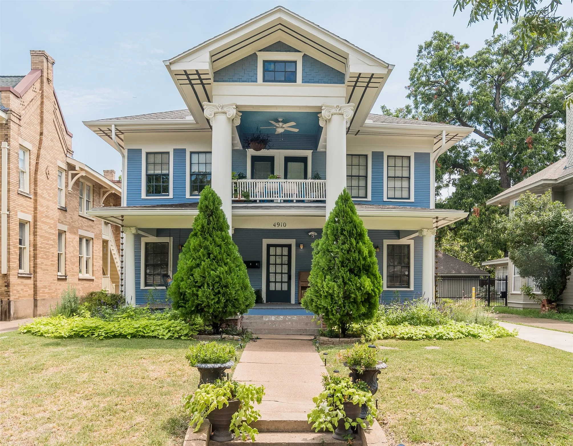 Apartment For Rent in Dallas County , 4910 Victor Street 1, Dallas, Texas 75214, 1 Bedroom, 1 Bathroom, Garage spaces, 1,000 Sqft, built in 1913, mls#21385535, Real Estate Agent in Dallas, Homes For Rent in Dallas county, Homes For Rent in Dallas, Realtor in Dallas Texas, Real Estate Brokerage Independent Realty Texas, Luminita Cordes Realtor