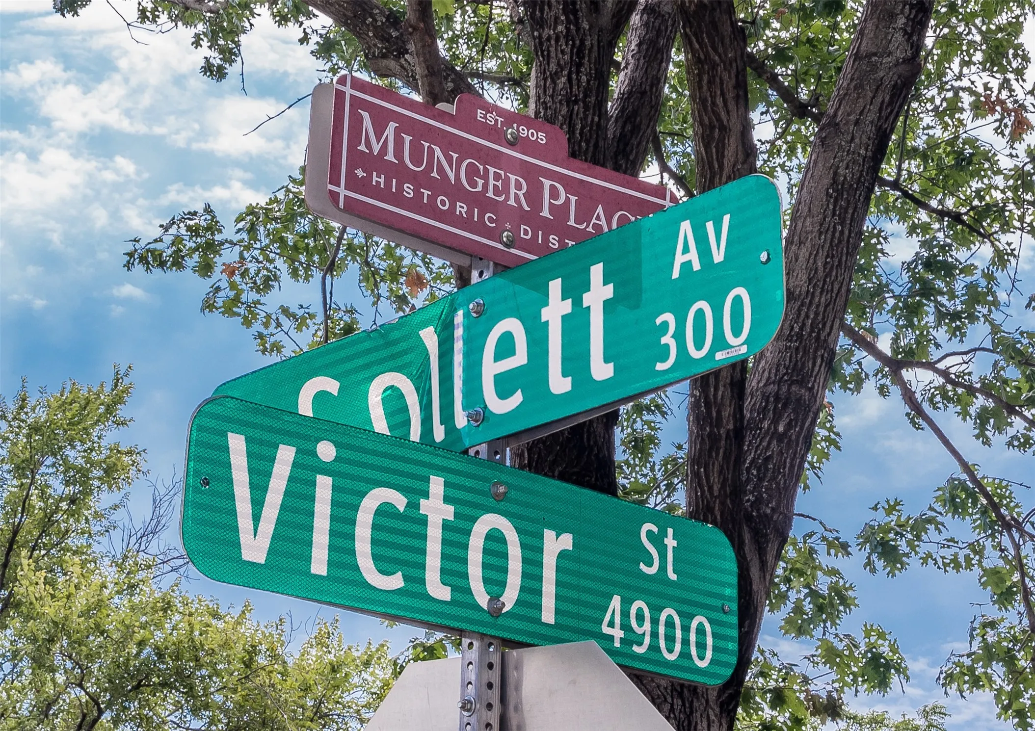 Apartment For Rent in Dallas County , 4910 Victor Street 1, Dallas, Texas 75214, 1 Bedroom, 1 Bathroom, Garage spaces, 1,000 Sqft, built in 1913, mls#21385535, Real Estate Agent in Dallas, Homes For Rent in Dallas county, Homes For Rent in Dallas, Realtor in Dallas Texas, Real Estate Brokerage Independent Realty Texas, Luminita Cordes Realtor